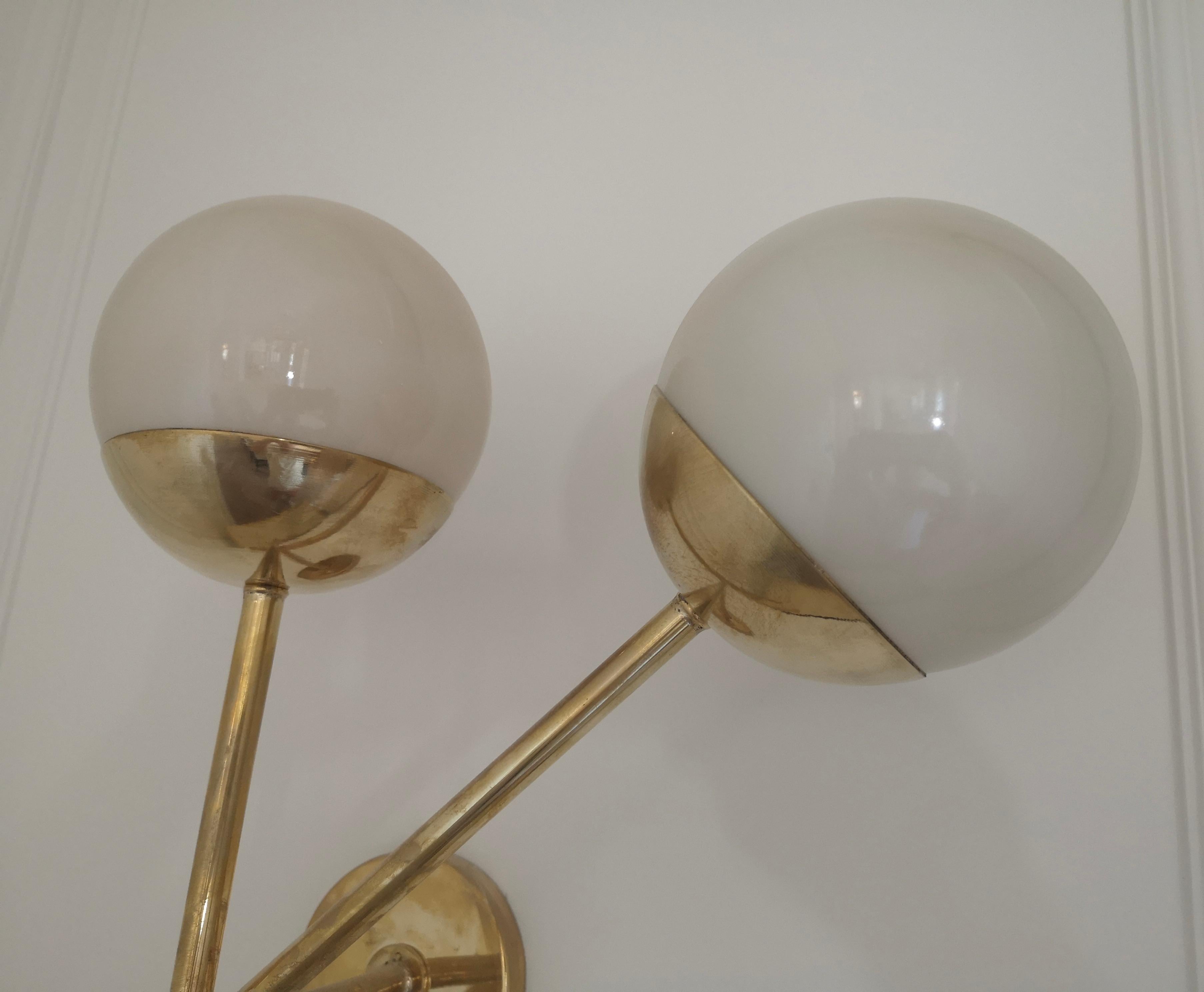 Italian Murano Cream Color Glass and Brass Mid-Century Wall Light, 2020 For Sale