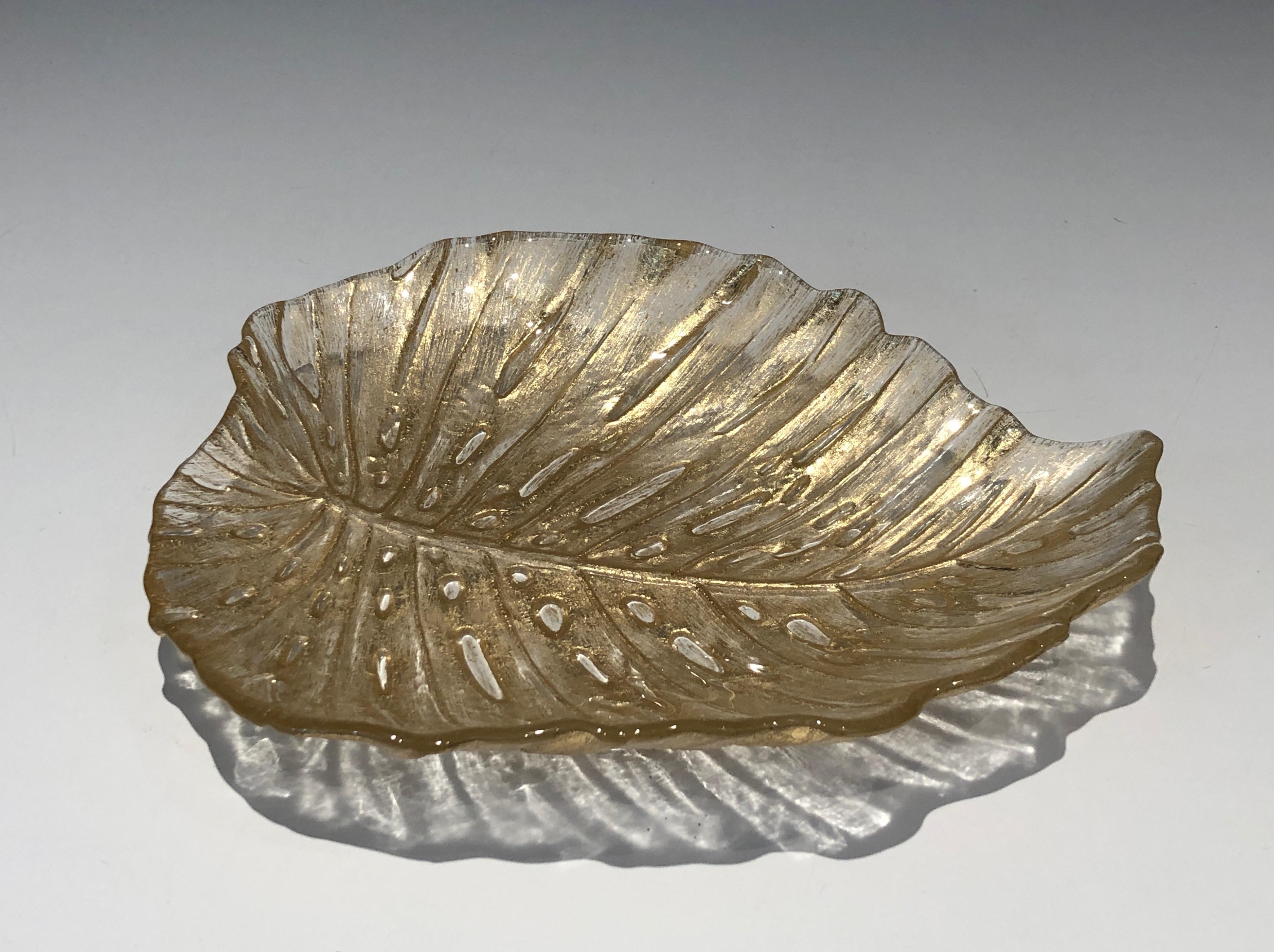Vide-Poche de Murano en forme de feuille de chêne cristallin, œuvre italienne, vers 1970 en vente 6