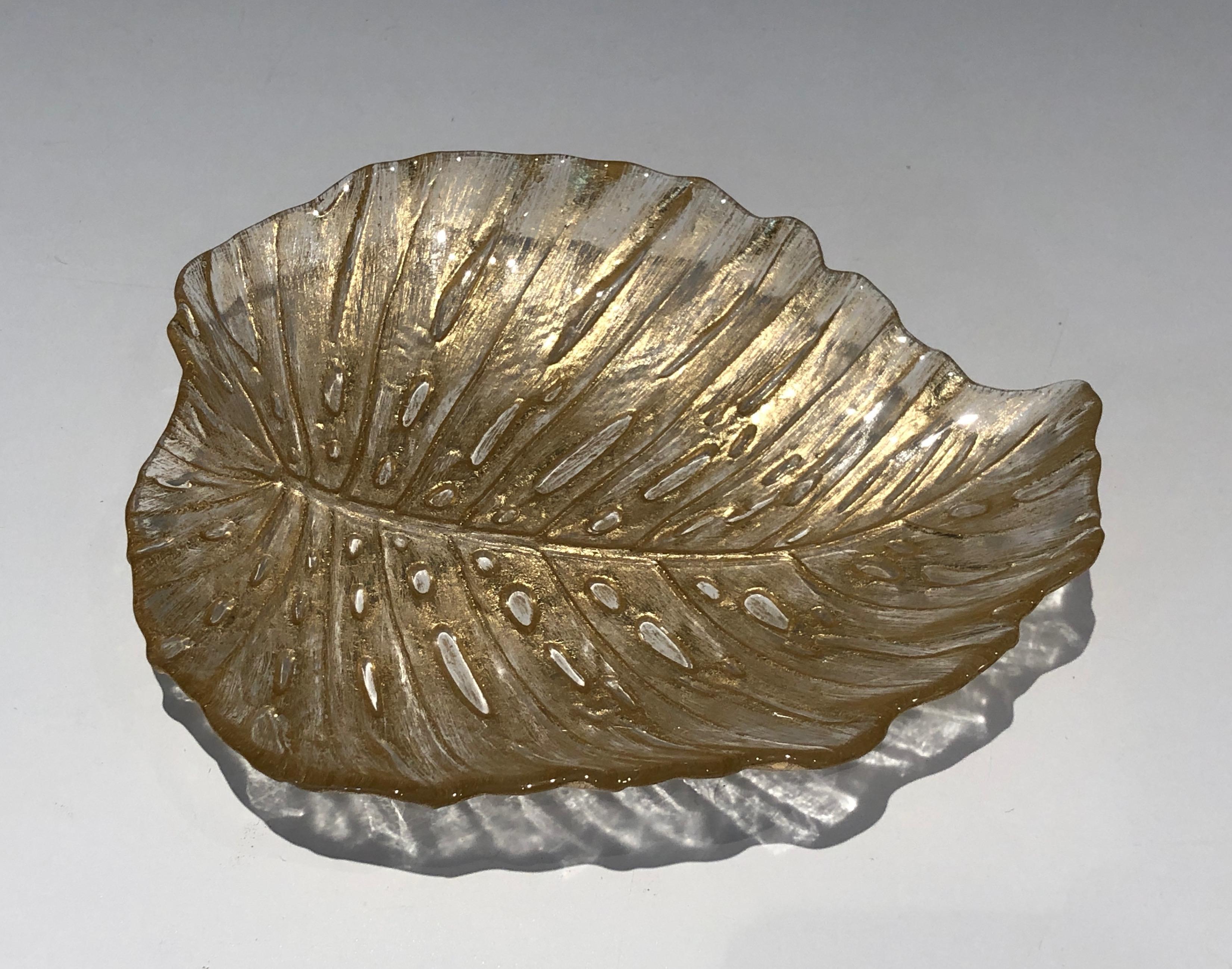 Mid-Century Modern Vide-Poche de Murano en forme de feuille de chêne cristallin, œuvre italienne, vers 1970 en vente
