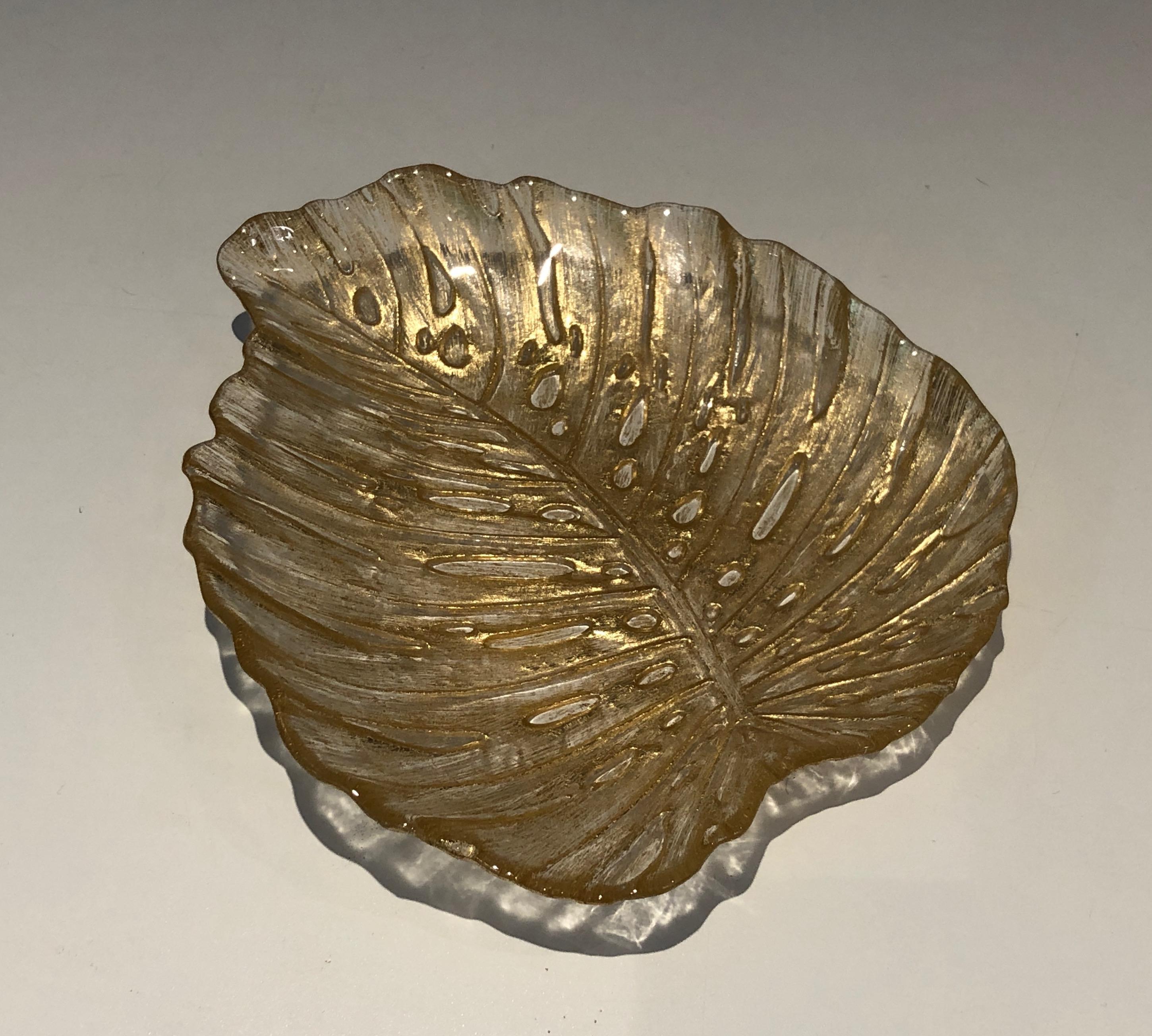 Vide-Poche de Murano en forme de feuille de chêne cristallin, œuvre italienne, vers 1970 Bon état - En vente à Marcq-en-Barœul, Hauts-de-France