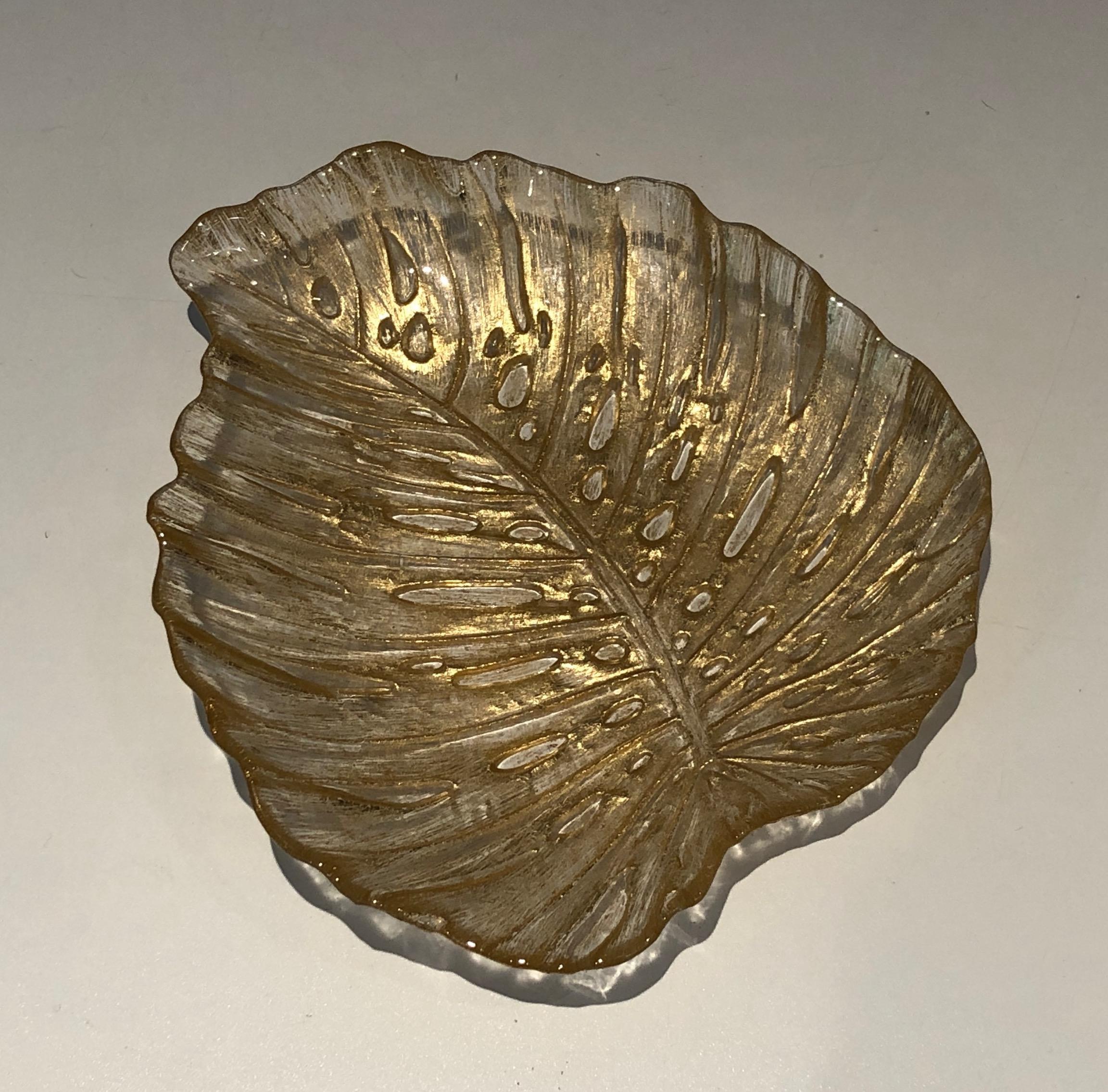 Fin du 20e siècle Vide-Poche de Murano en forme de feuille de chêne cristallin, œuvre italienne, vers 1970 en vente