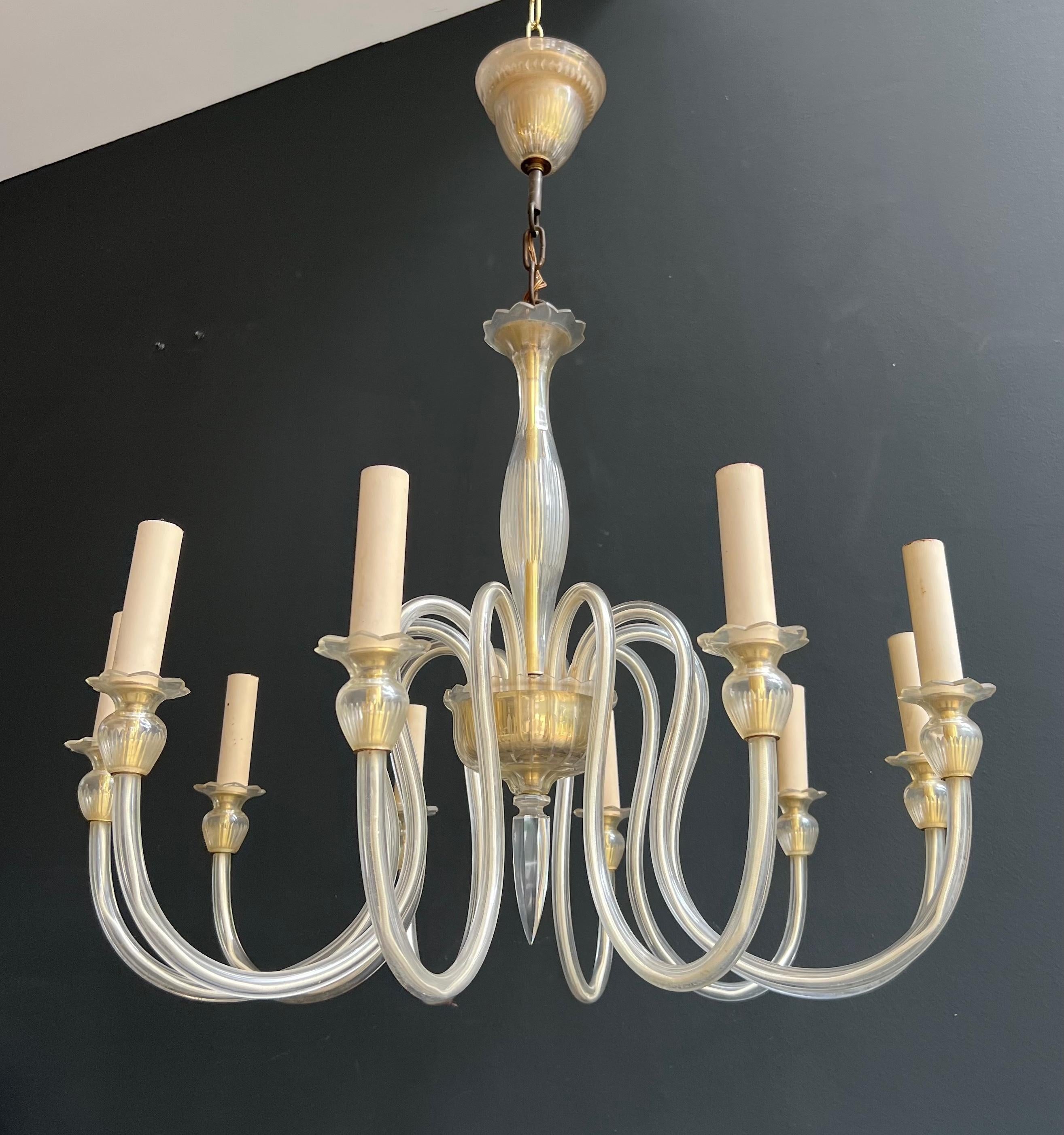 Araña de cristal de Murano con 10 brazos. Obra italiana. Alrededor de 1970 en venta 11