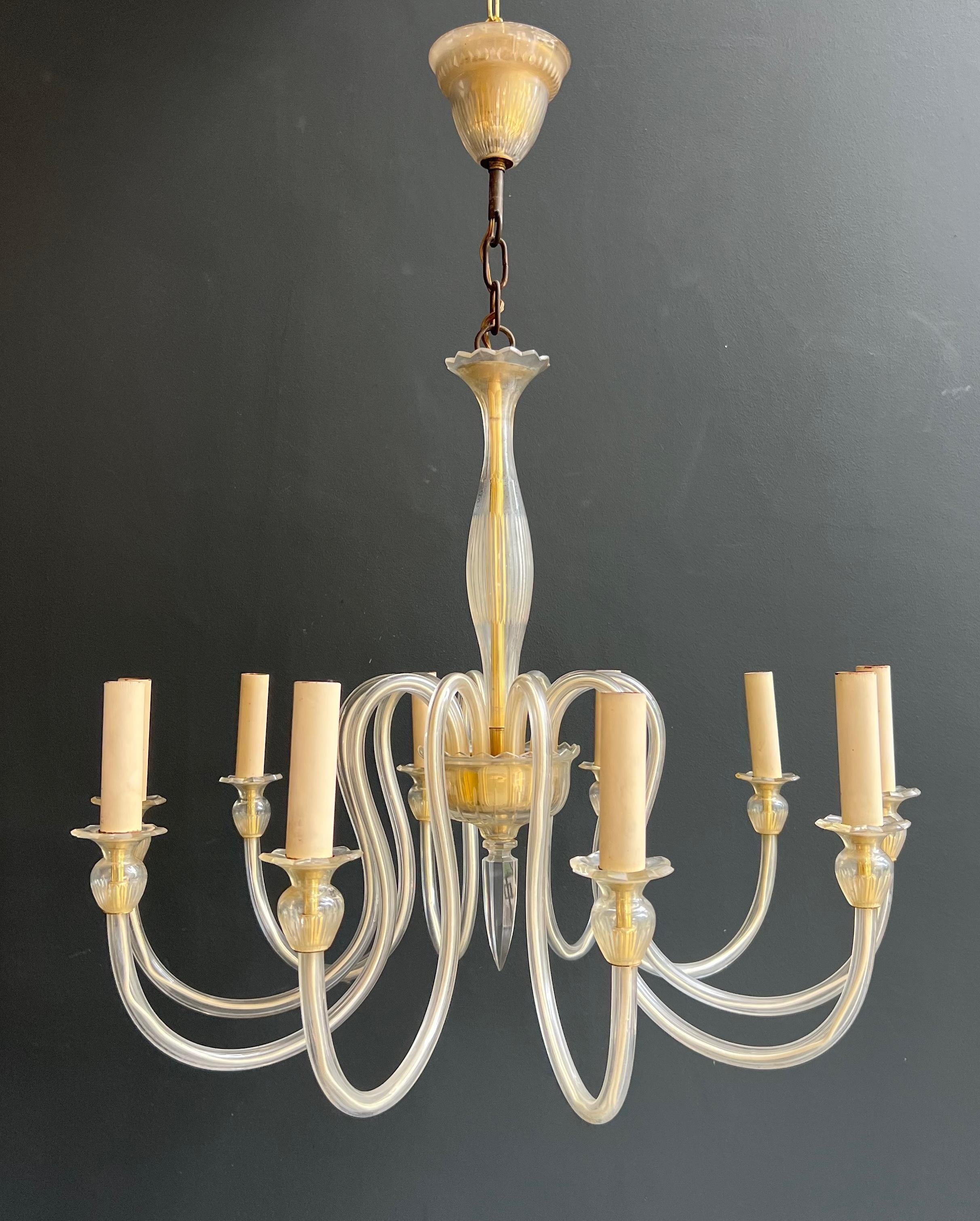 Araña de cristal de Murano con 10 brazos. Obra italiana. Alrededor de 1970 en venta 12