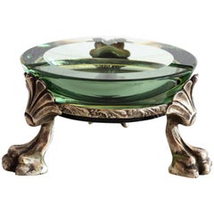 Cendrier en cristal de Murano avec support métallique en forme de patte de lion:: années 1960