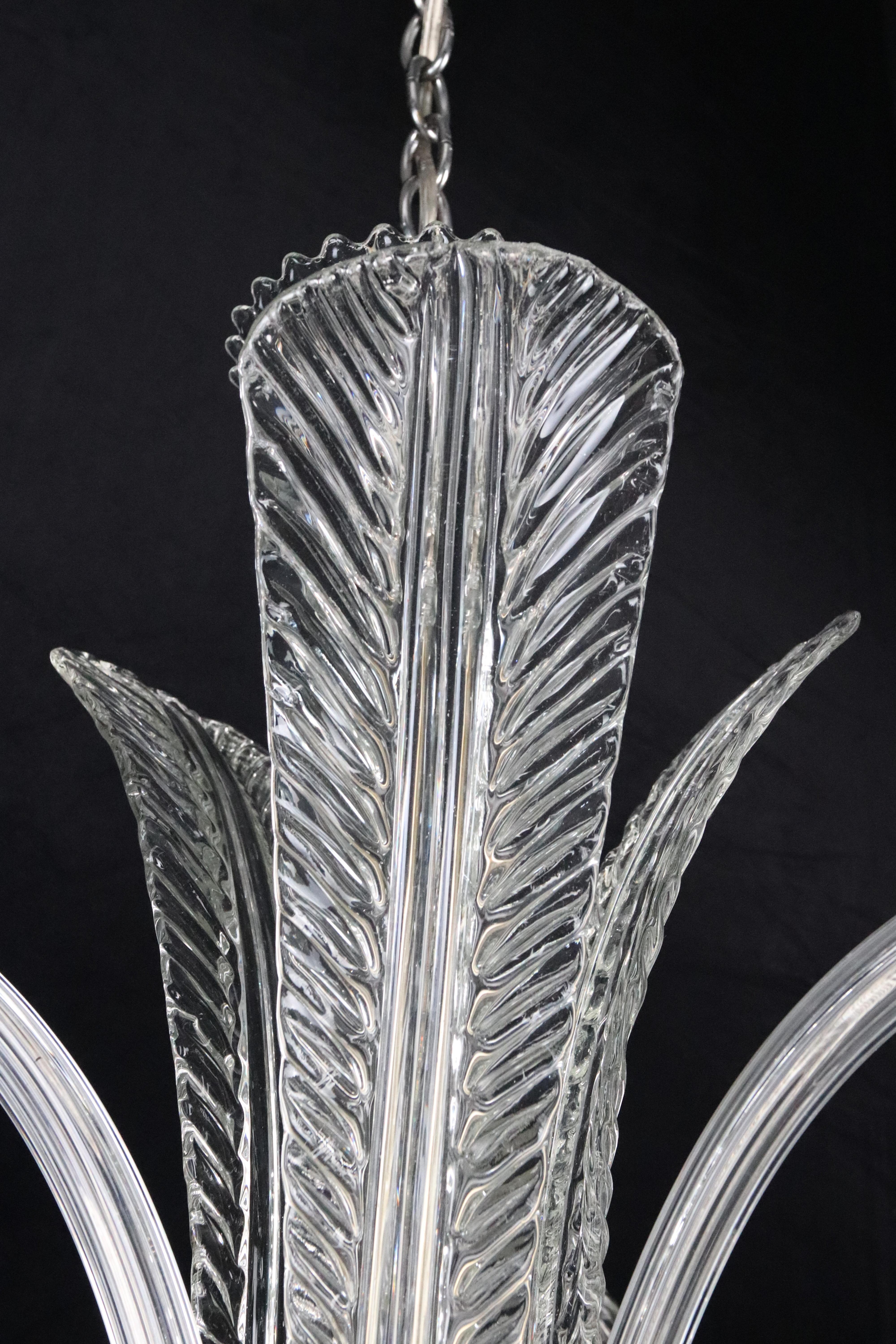 Lampadario a tre bracci a J in cristallo di Murano con foglie Up & Up in vendita 4
