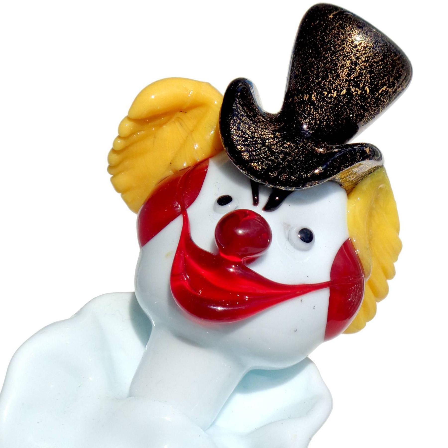 Hermosa e inusual escultura de gran tamaño de Murano soplada a mano en blanco con manchas rojas, azules y negras de vidrio artístico italiano 