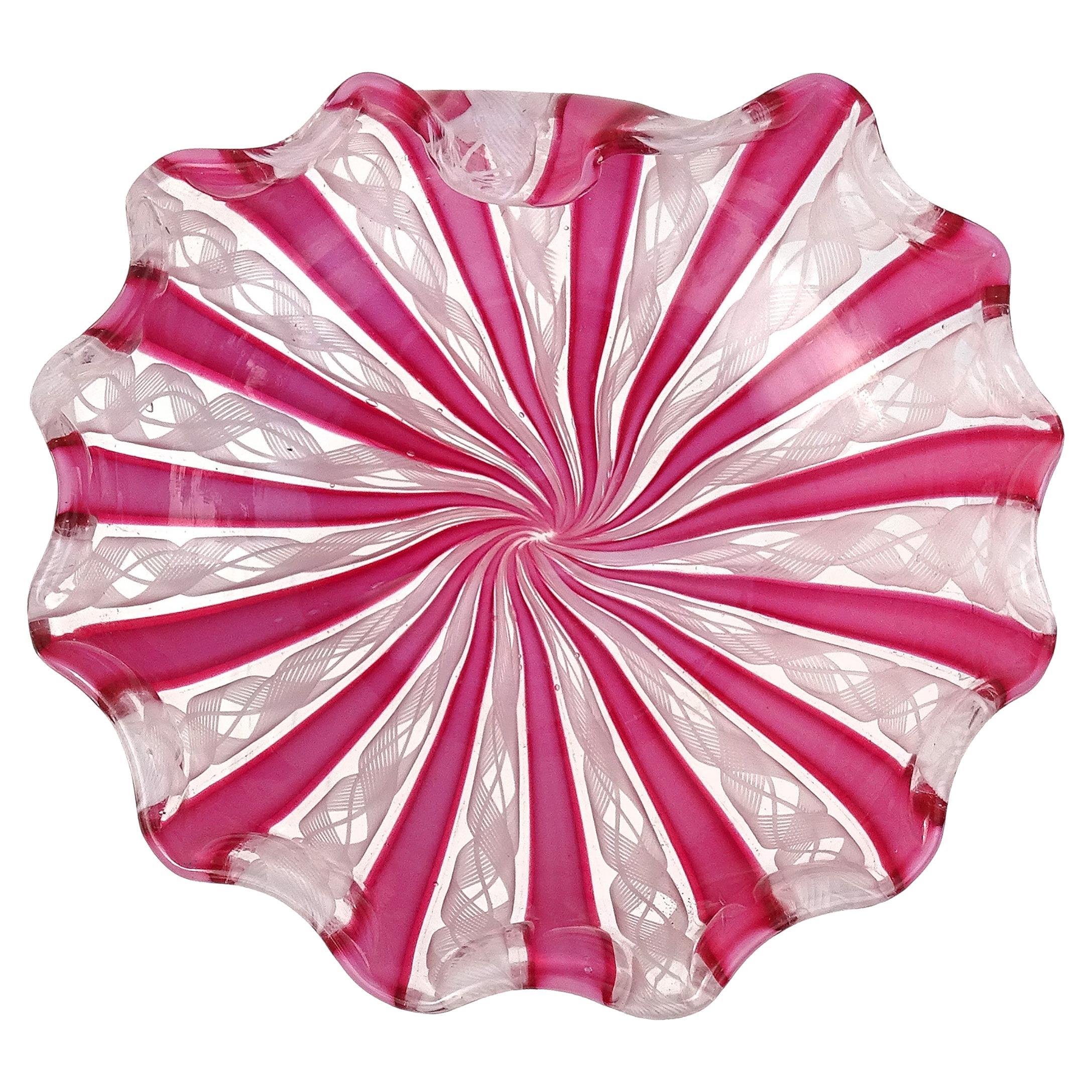 Murano dunkelrosa weißes Band italienische Kunst Glas dekorative gekräuselten Rand Schüssel