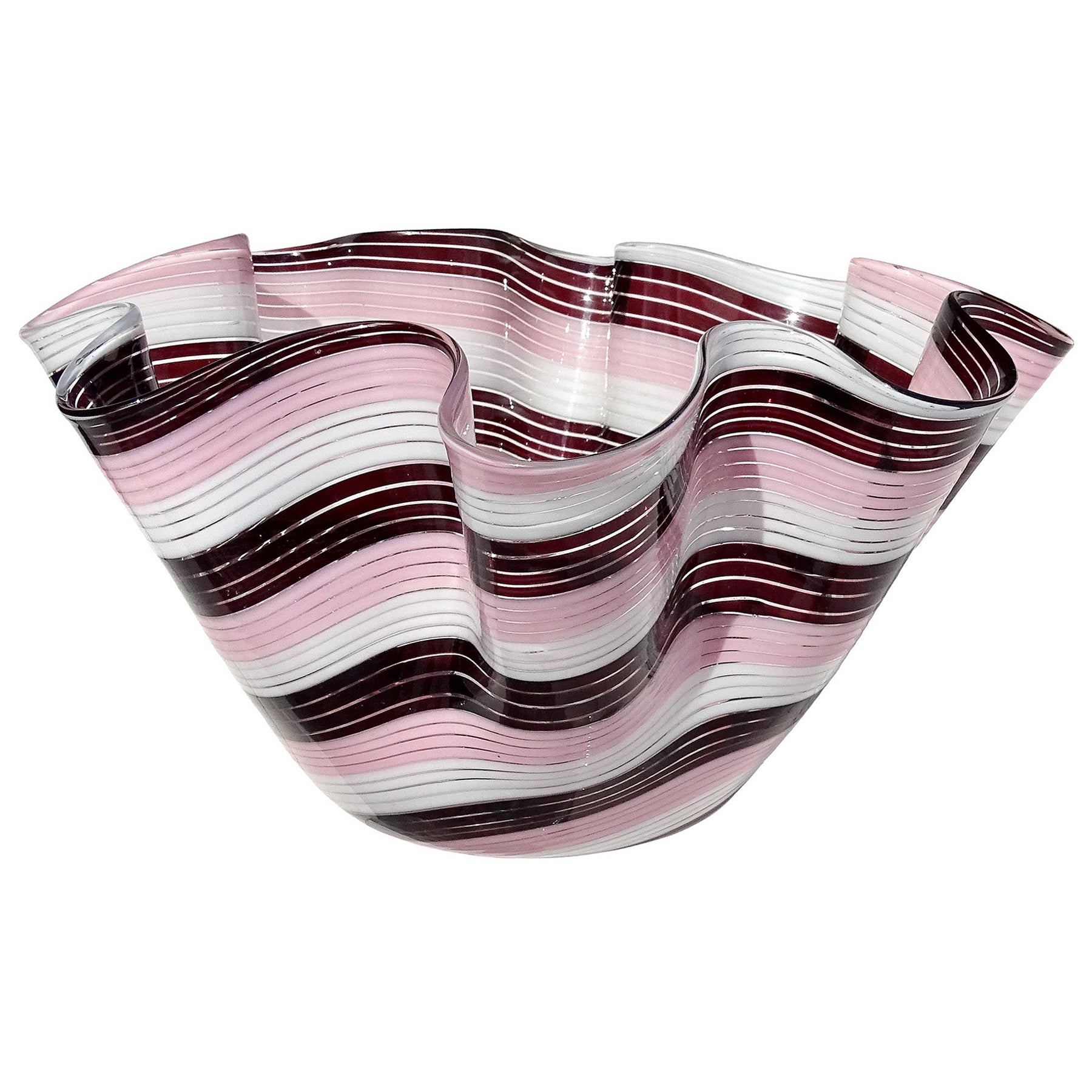 Vaso Fazzoletto in vetro artistico italiano di Murano, viola scuro, rosa, bianco, con nastri che si muovono a spirale