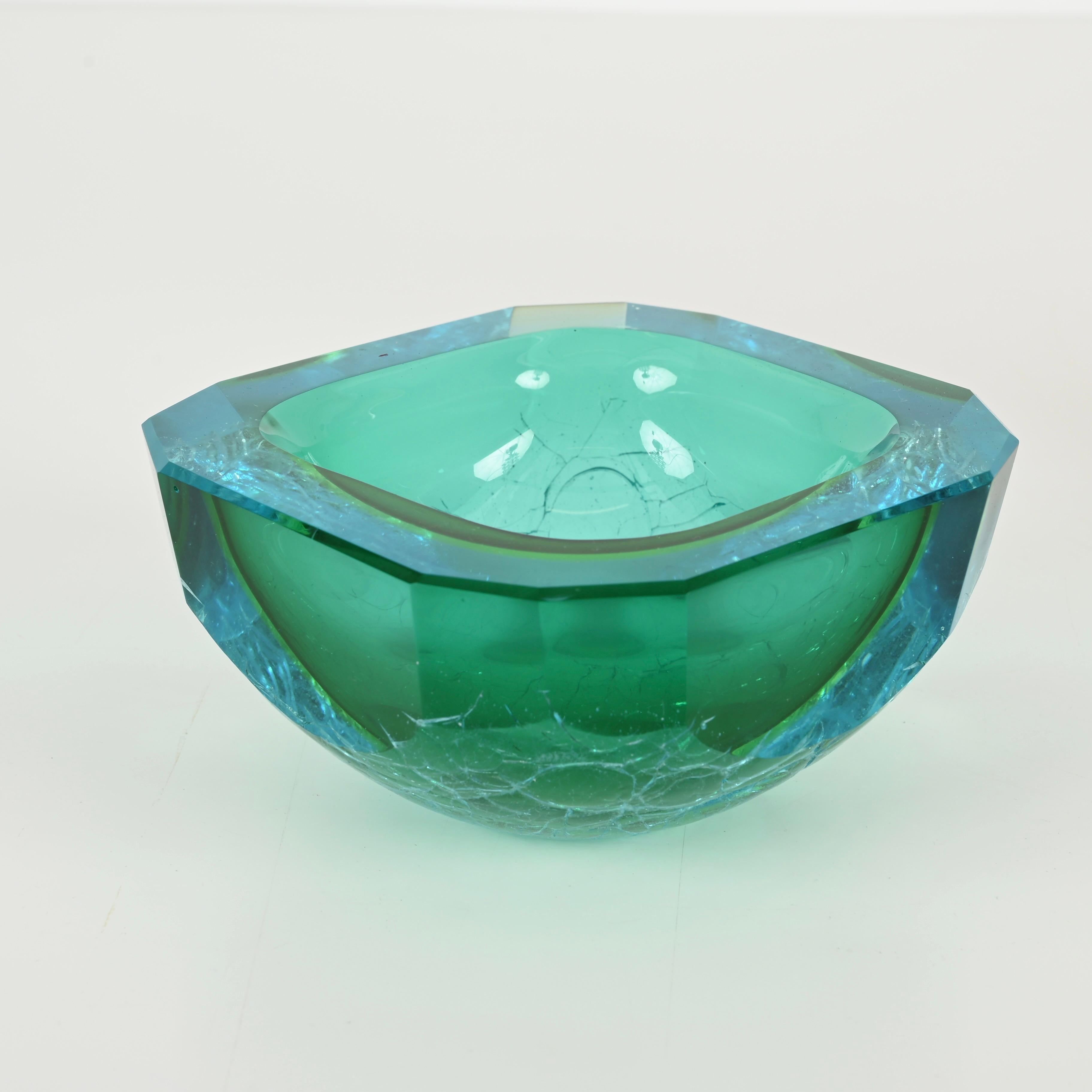Cuenco decorativo Vide-Poche de Murano en cristal Sommerso esmerilado aguamarina, años 60 en venta 5