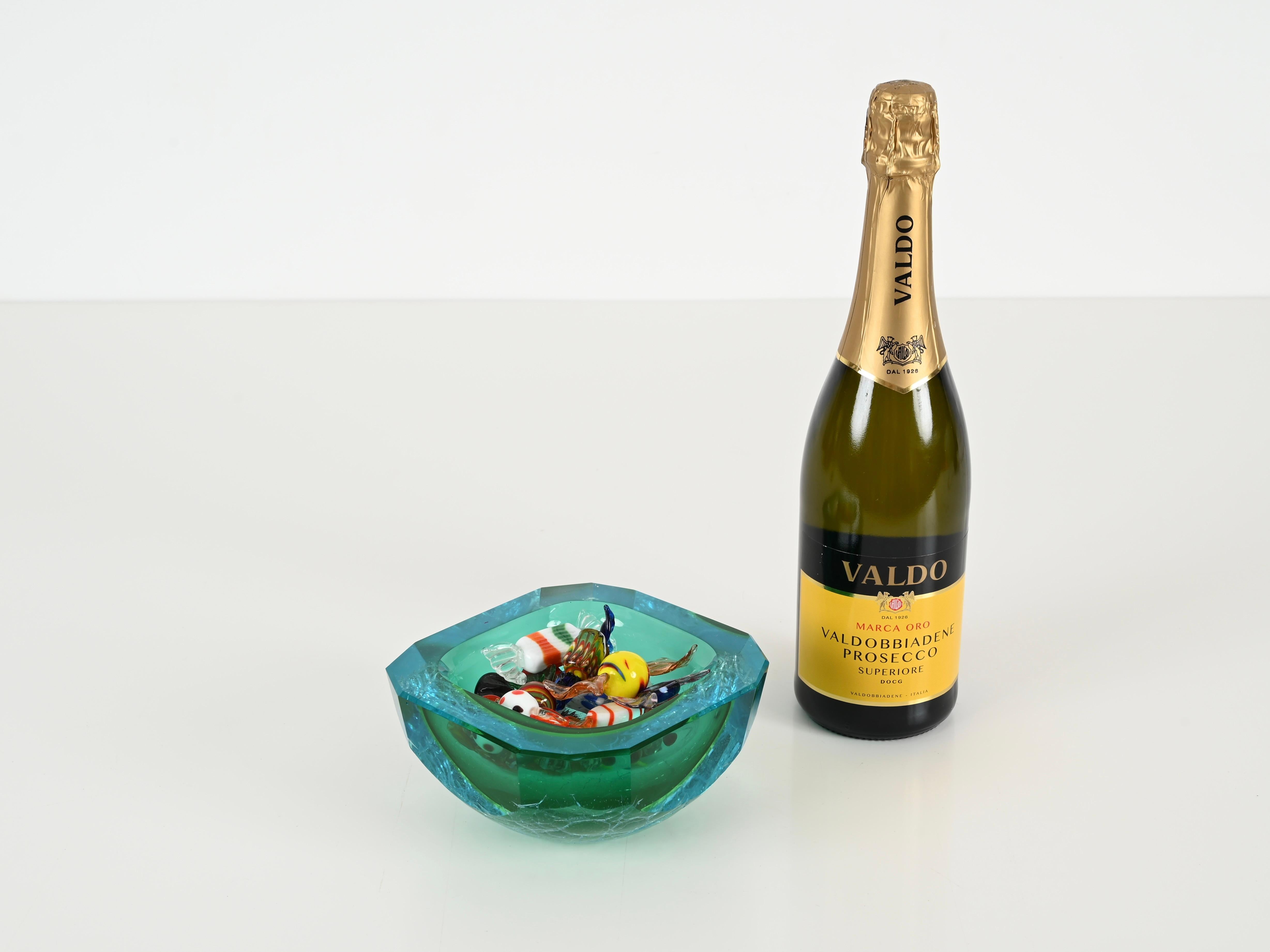 Cuenco decorativo Vide-Poche de Murano en cristal Sommerso esmerilado aguamarina, años 60 en venta 6