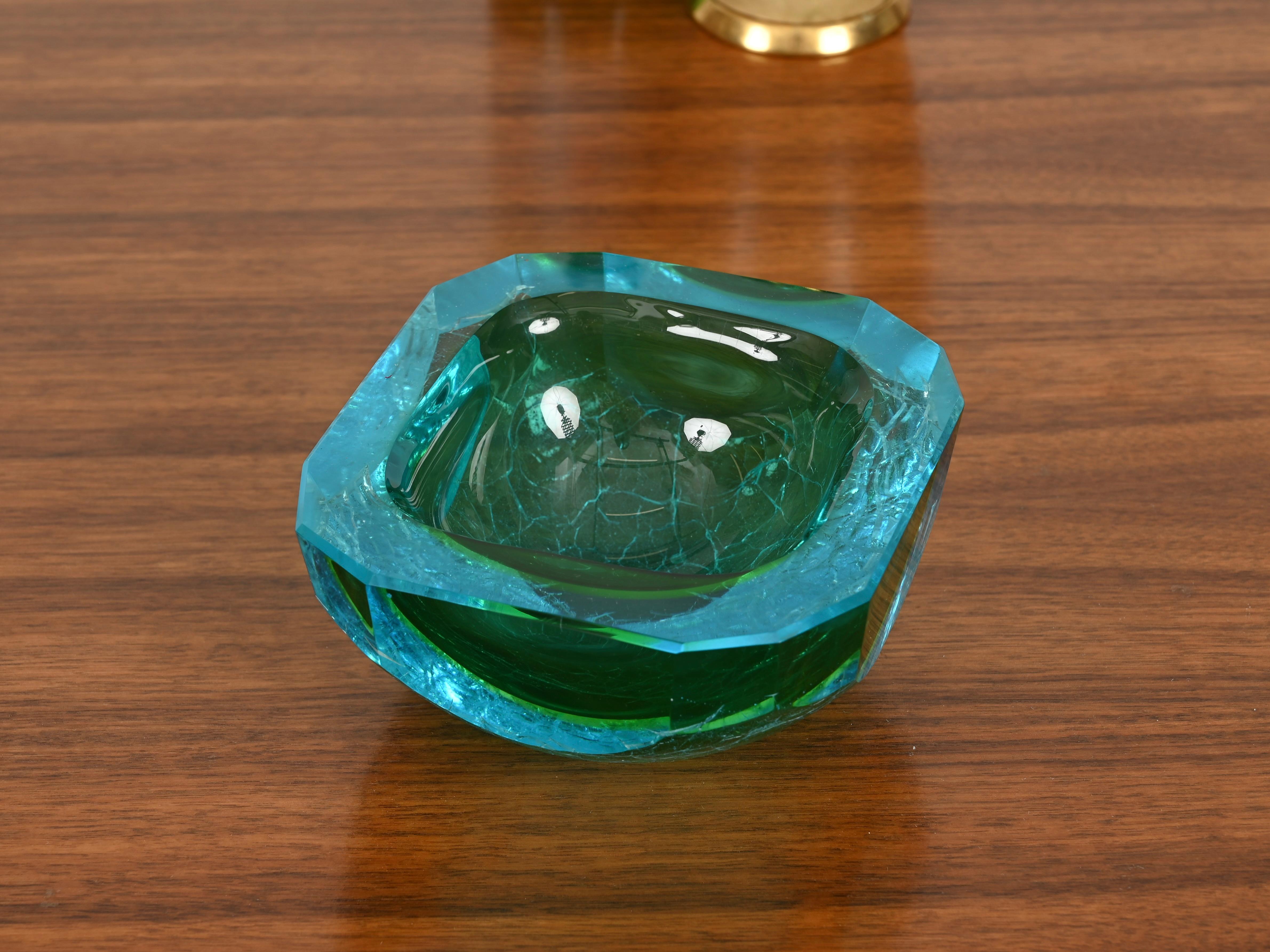 Cuenco decorativo Vide-Poche de Murano en cristal Sommerso esmerilado aguamarina, años 60 Moderno de mediados de siglo en venta