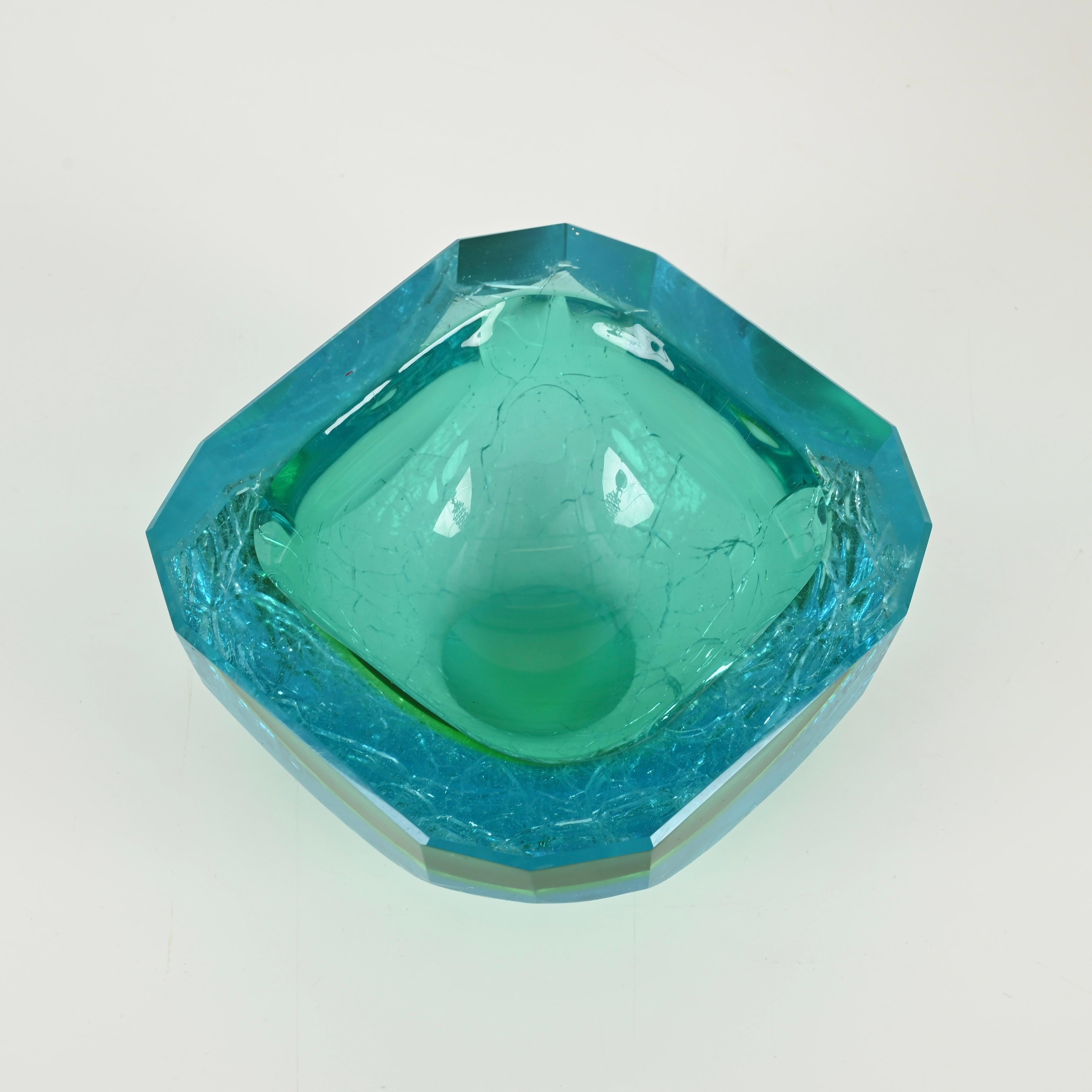 Cuenco decorativo Vide-Poche de Murano en cristal Sommerso esmerilado aguamarina, años 60 Italiano en venta