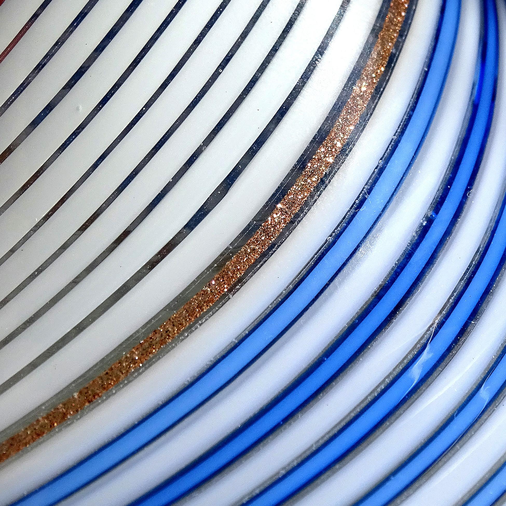 Murano Dino Martens 50s White Blue Ribbons Gold Italian Art Glass Flower Vase In Good Condition For Sale In Kissimmee, FL