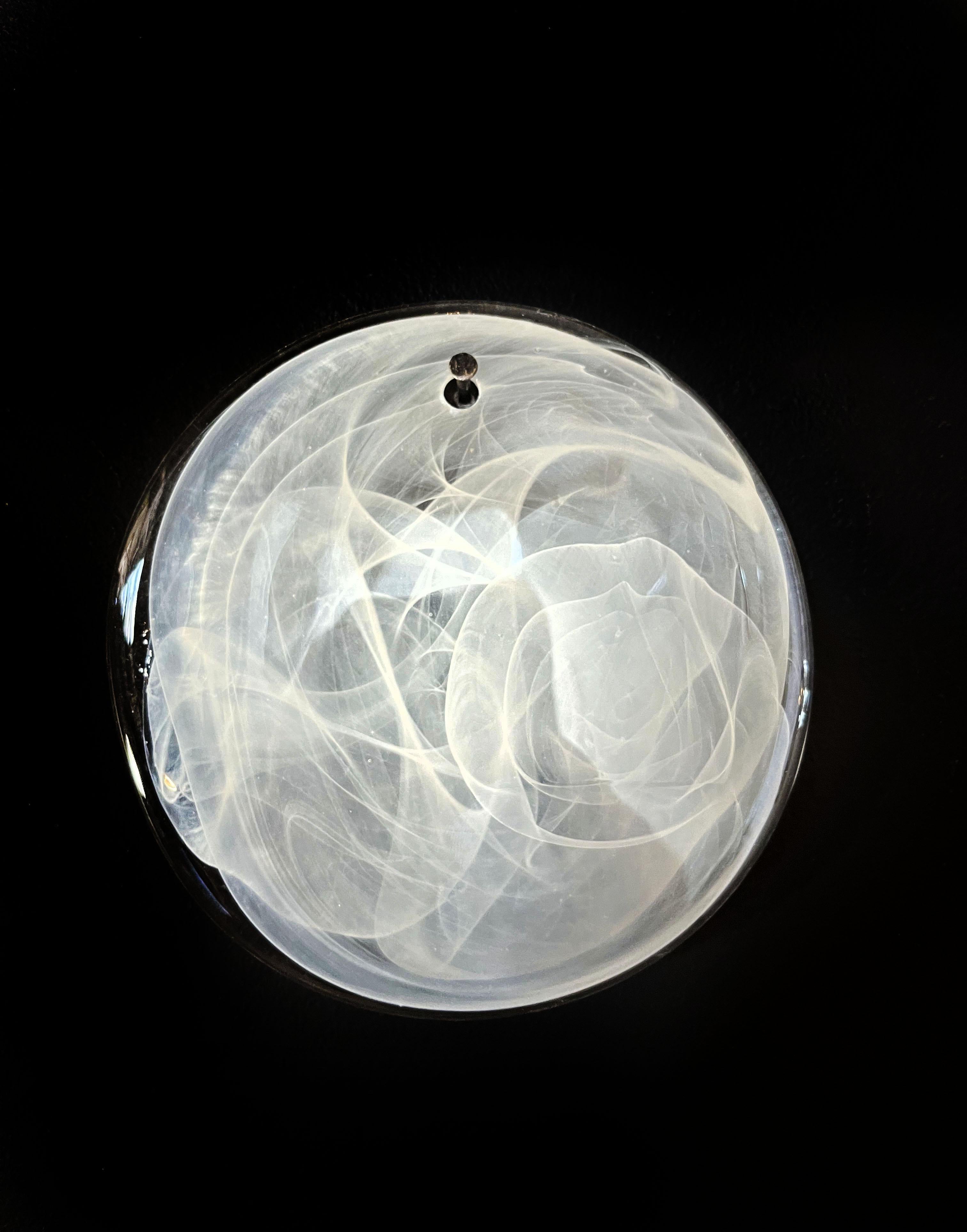 Italiano Murano disc chandelier alabaster iridescent in vendita