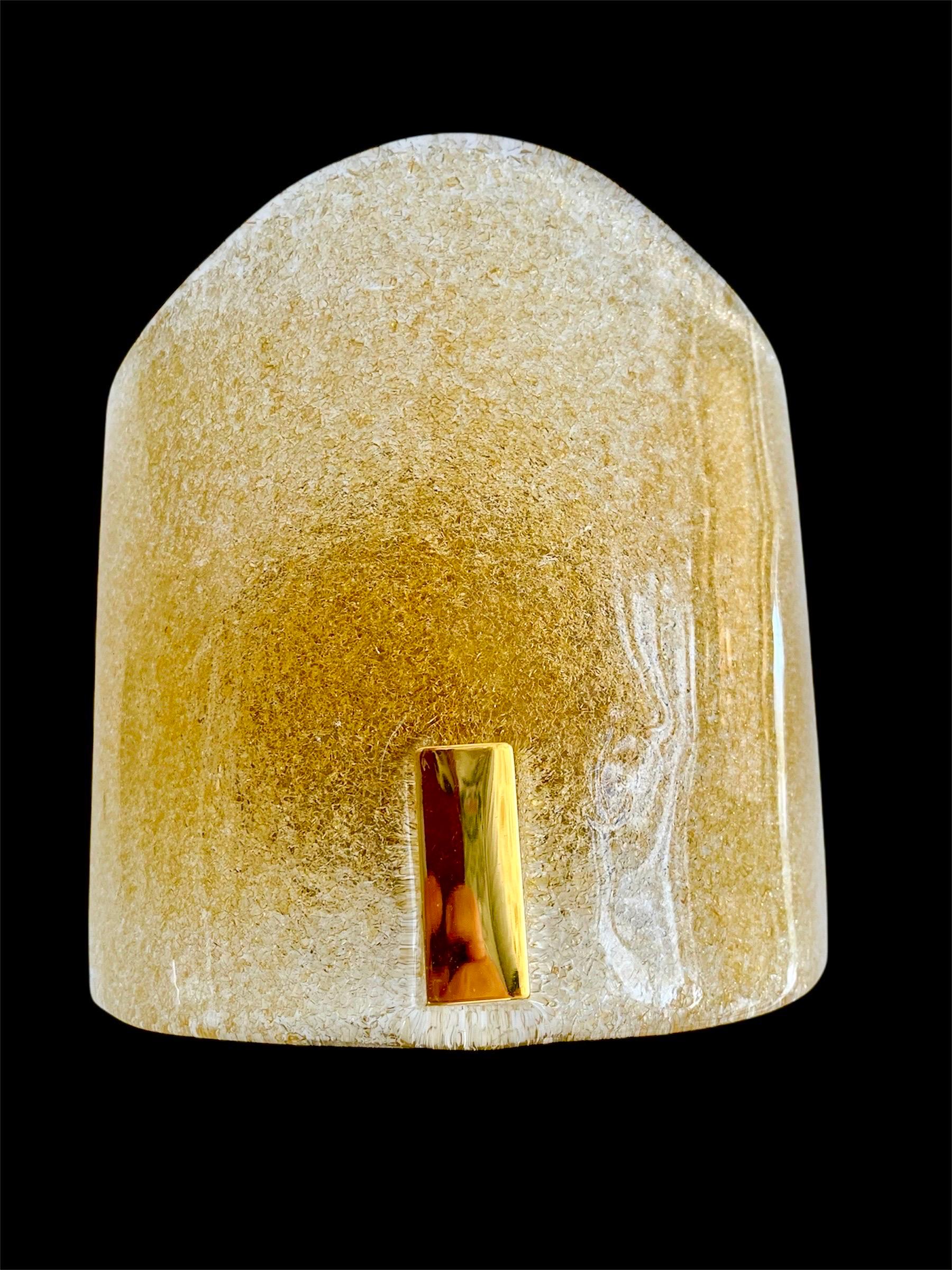 Murano Due lighting is highly sought after for several compelling reasons:
	•	Exceptional Artistic Craftsmanship: Murano Due lights are made using centuries-old hand-blown glass techniques from Murano, near Venice. This legacy guarantees every piece