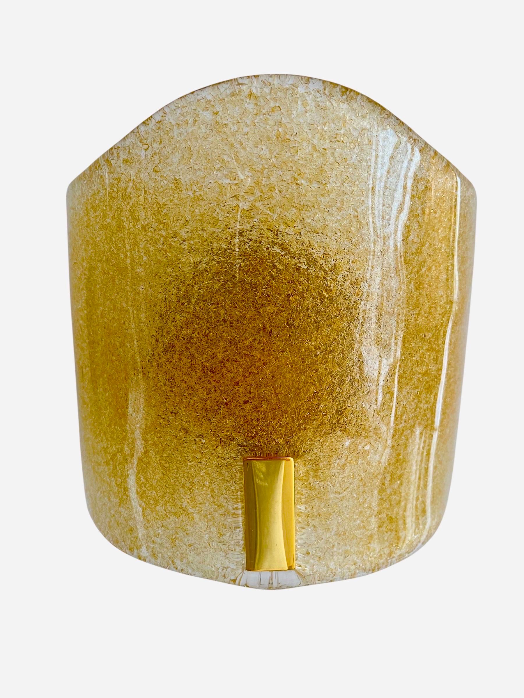 Murano Due wall lighting 24 ct Gilt gold Pair , Italy 1990 In Good Condition For Sale In La xara, VC