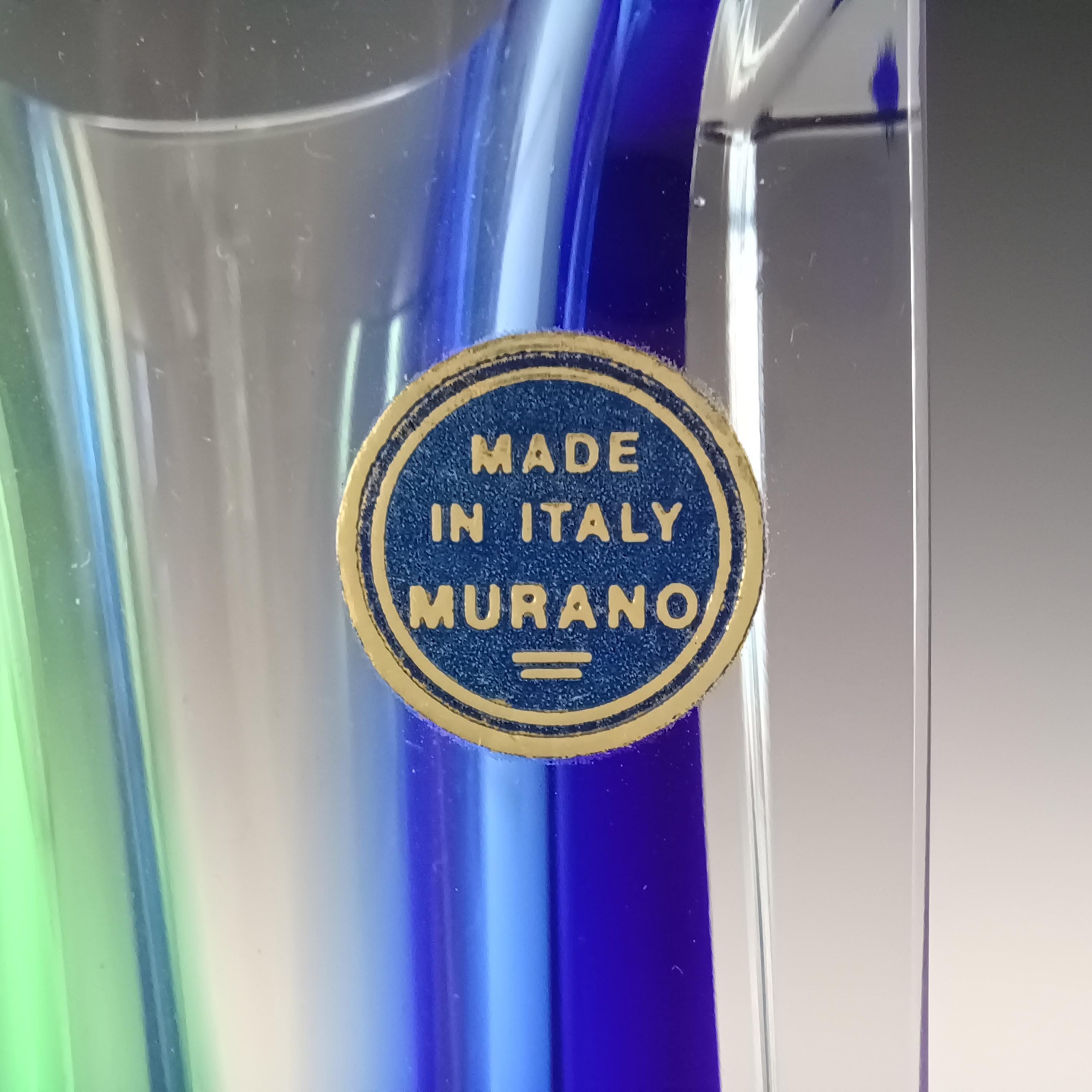 Jarrón en bloque de cristal Sommerso verde y azul facetado de Murano Italiano en venta