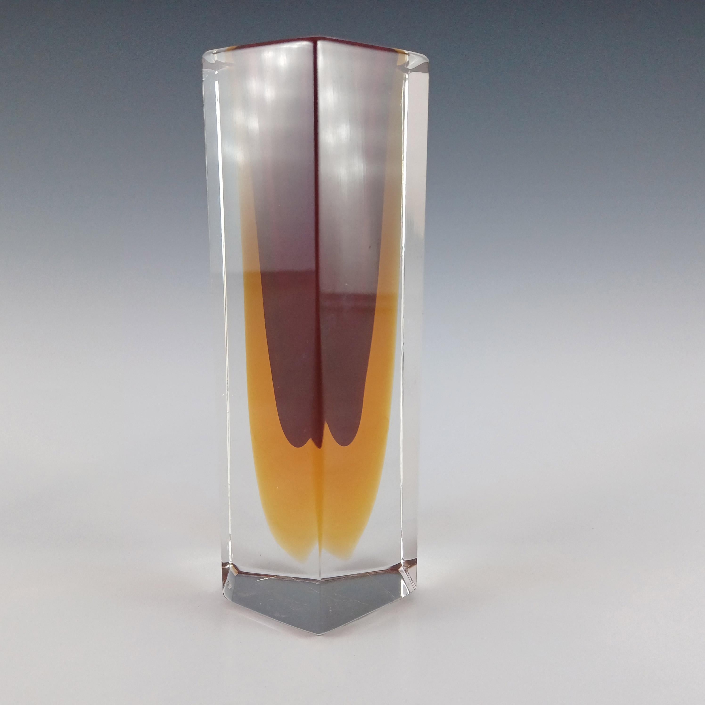 Jarrón veneciano de cristal Murano Glass Sommerso facetado rojo y ámbar en Bueno estado para la venta en Bolton, GB