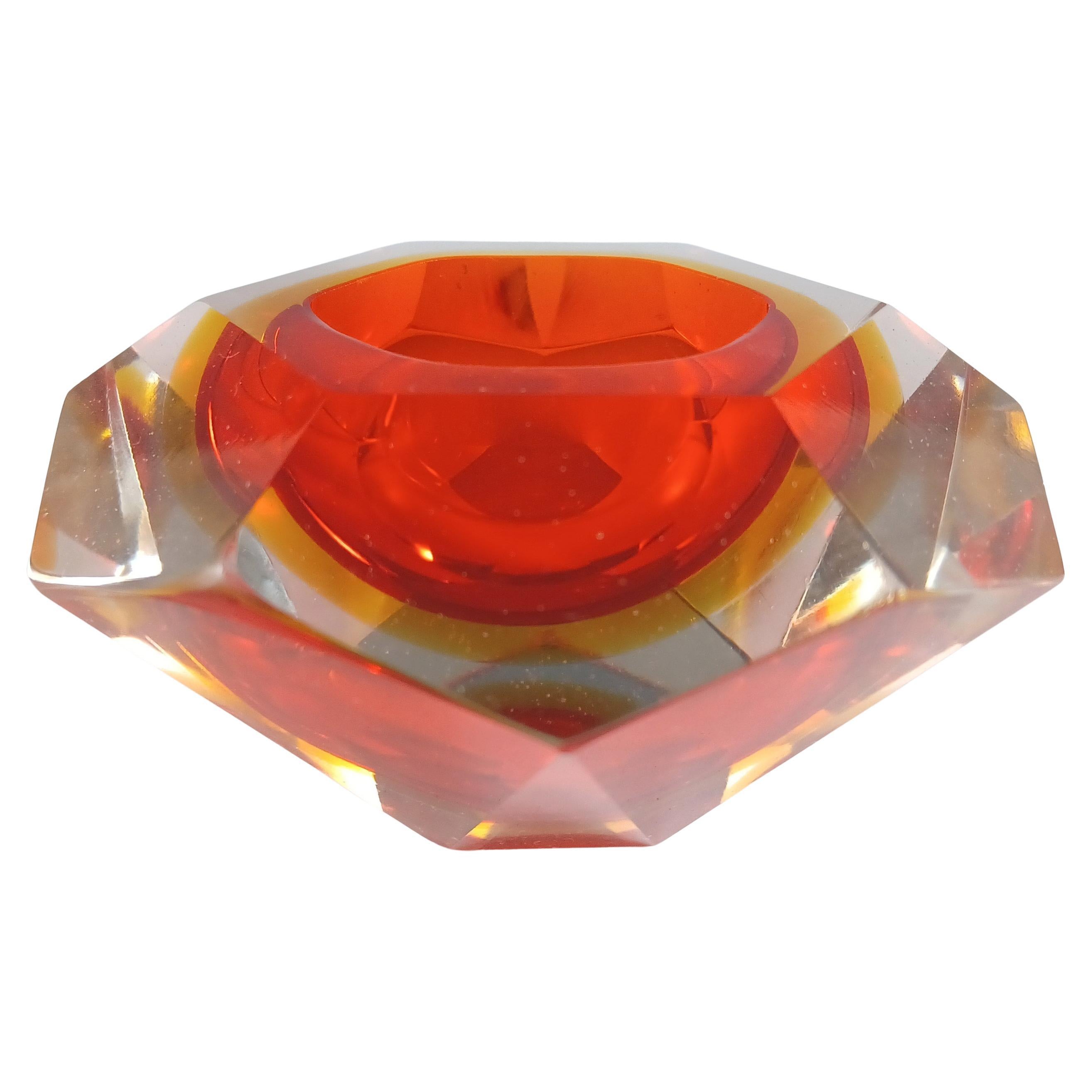 Bol Sommerso vintage en verre de Murano rouge et ambre à facettes