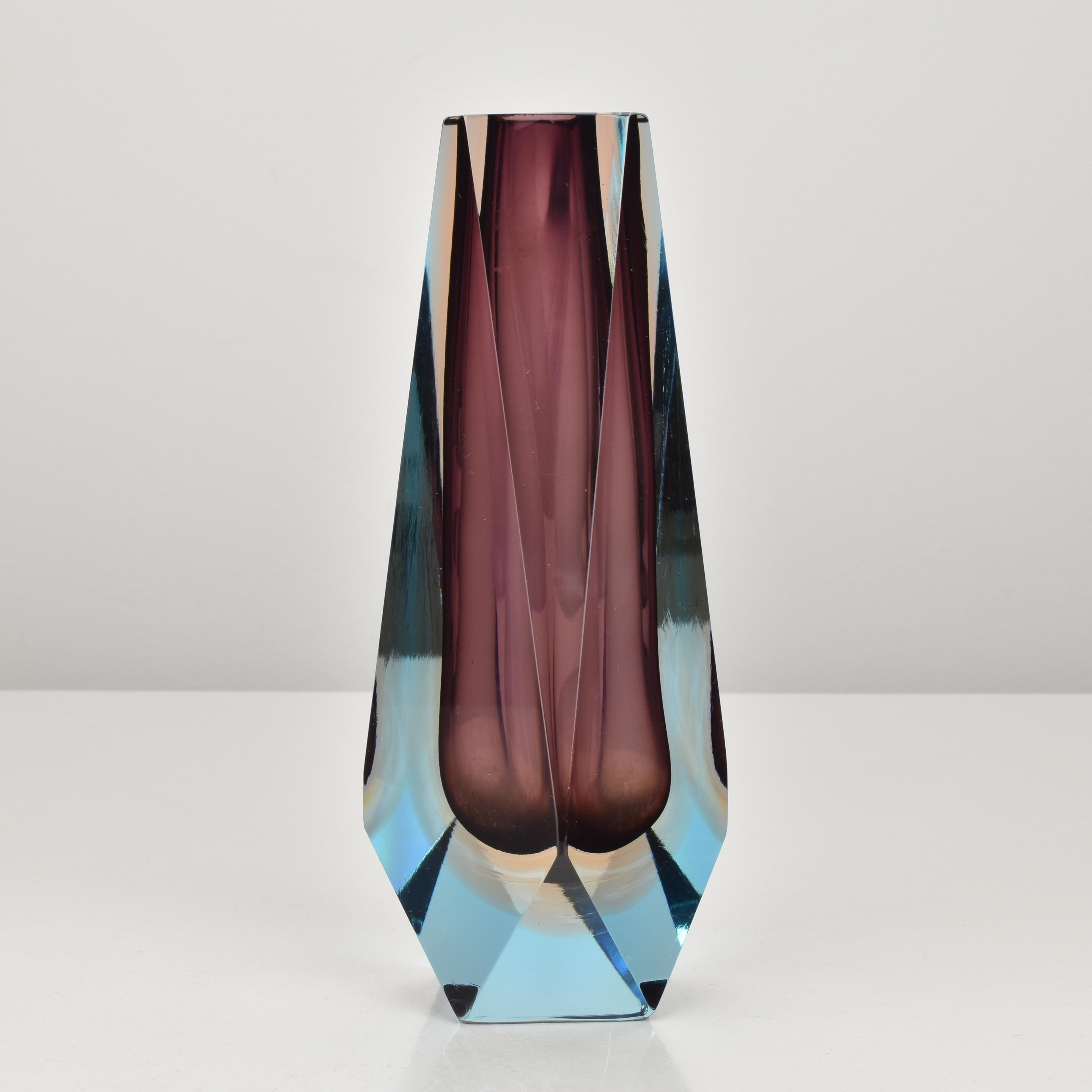 Fatto a mano Murano Faceted Sommerso Amethyst, Amber & Aquamarine Block Vase by Flavio Poli in vendita