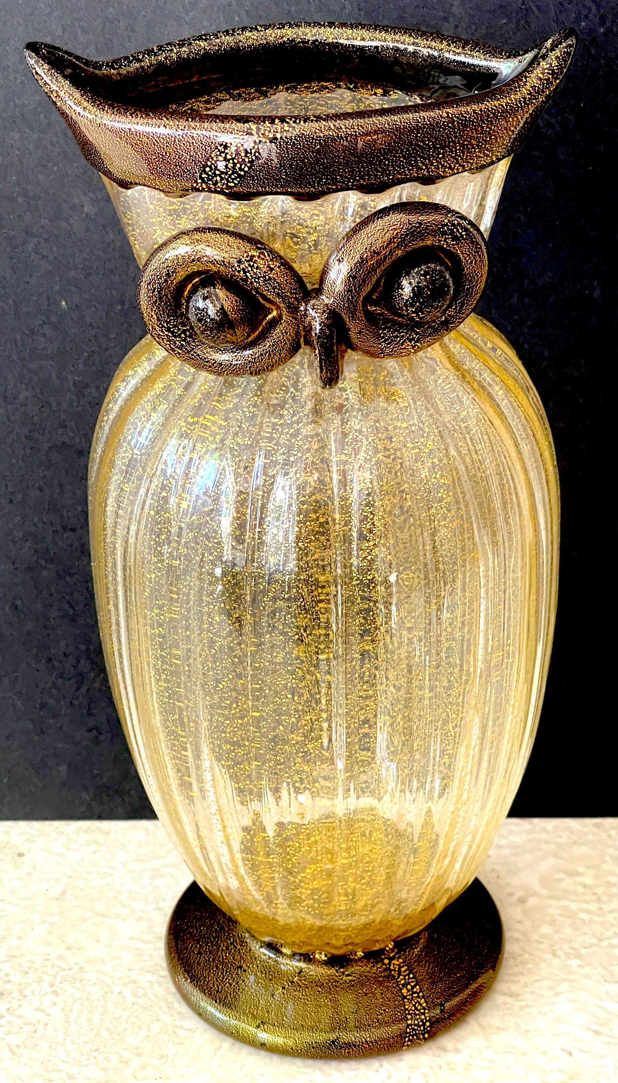 Murano figural owl vase signed Gambaro & Poggi, With gold infused body, realistically modeled with applied glass. Labeled and signed on base 'Gambaro & Poggi'.