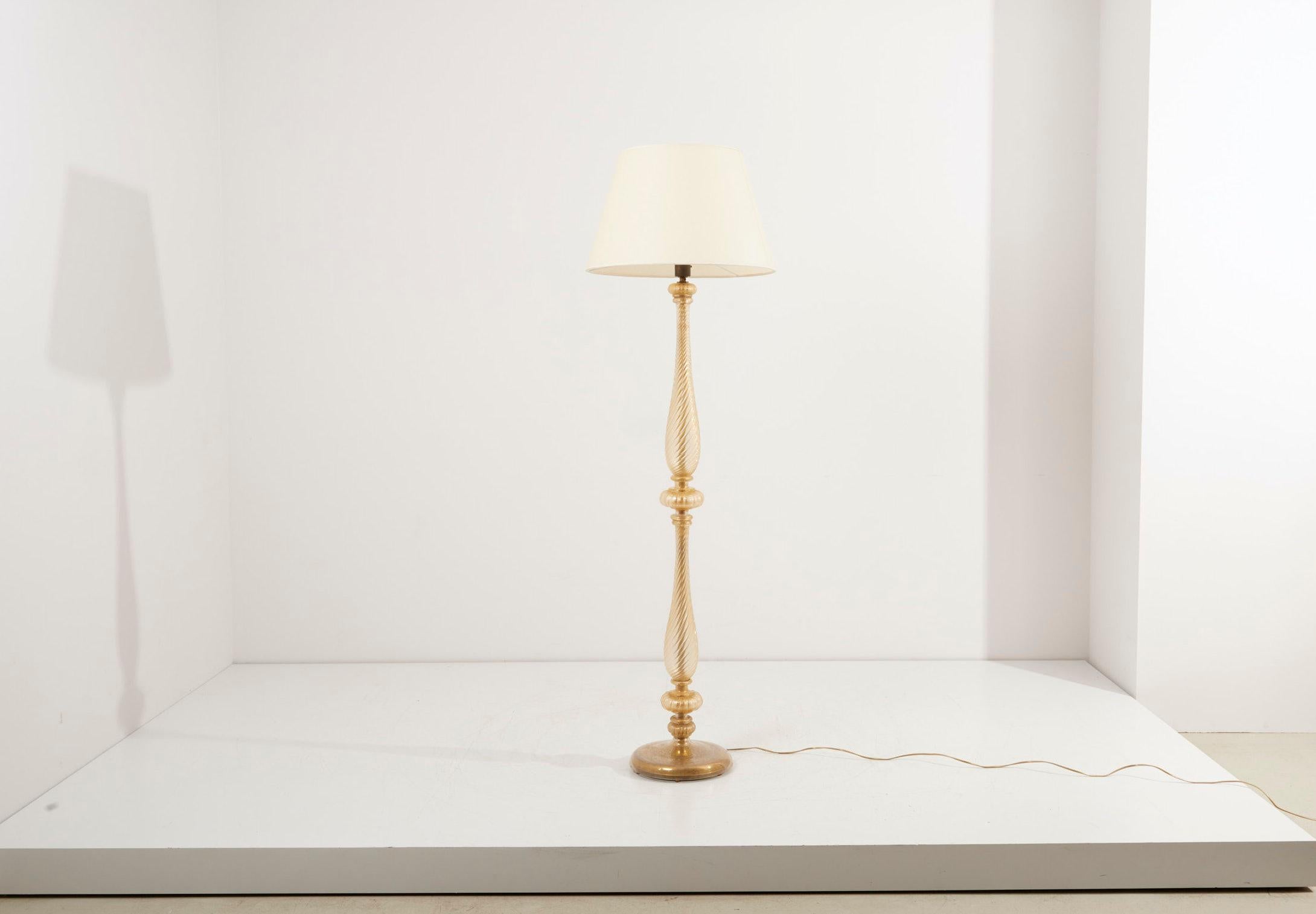 Murano Floor Lamp by Barovier & Toso, Italy, 1950s For Sale 9