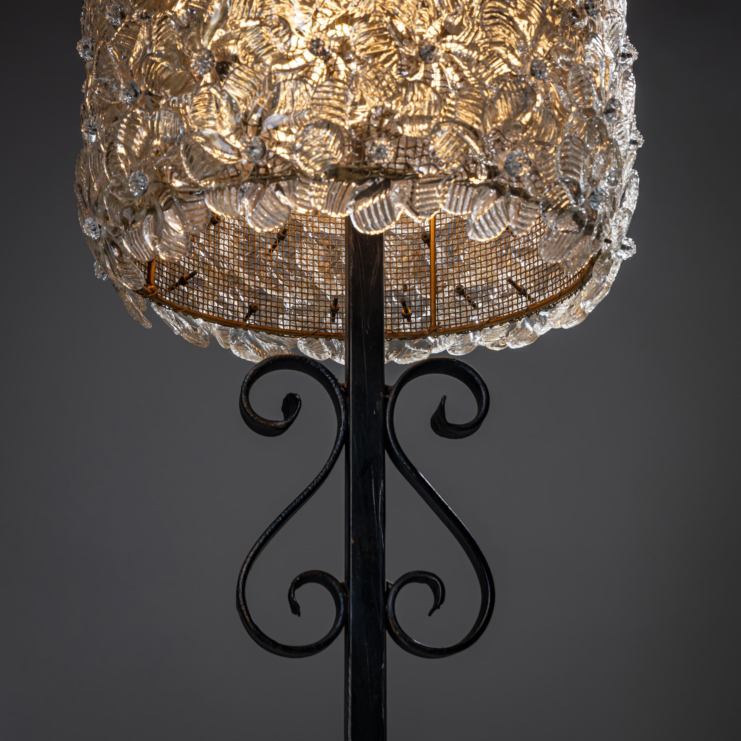 Murano Floor Lamp ‘Millefiori’ with Glass Flowers, attributed to Barovier & Toso For Sale 1