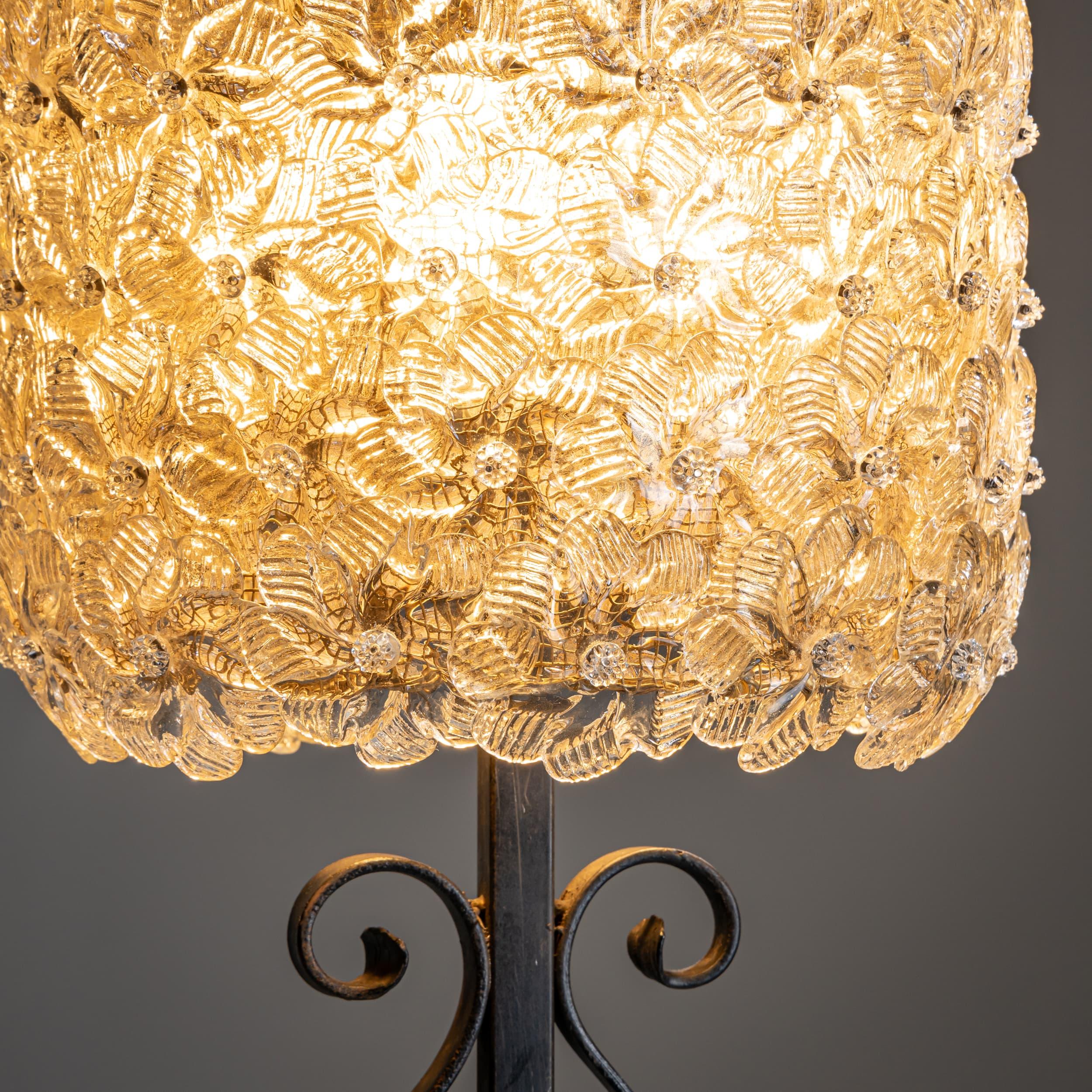 Murano Floor Lamp ‘Millefiori’ with Glass Flowers, attributed to Barovier & Toso For Sale 2