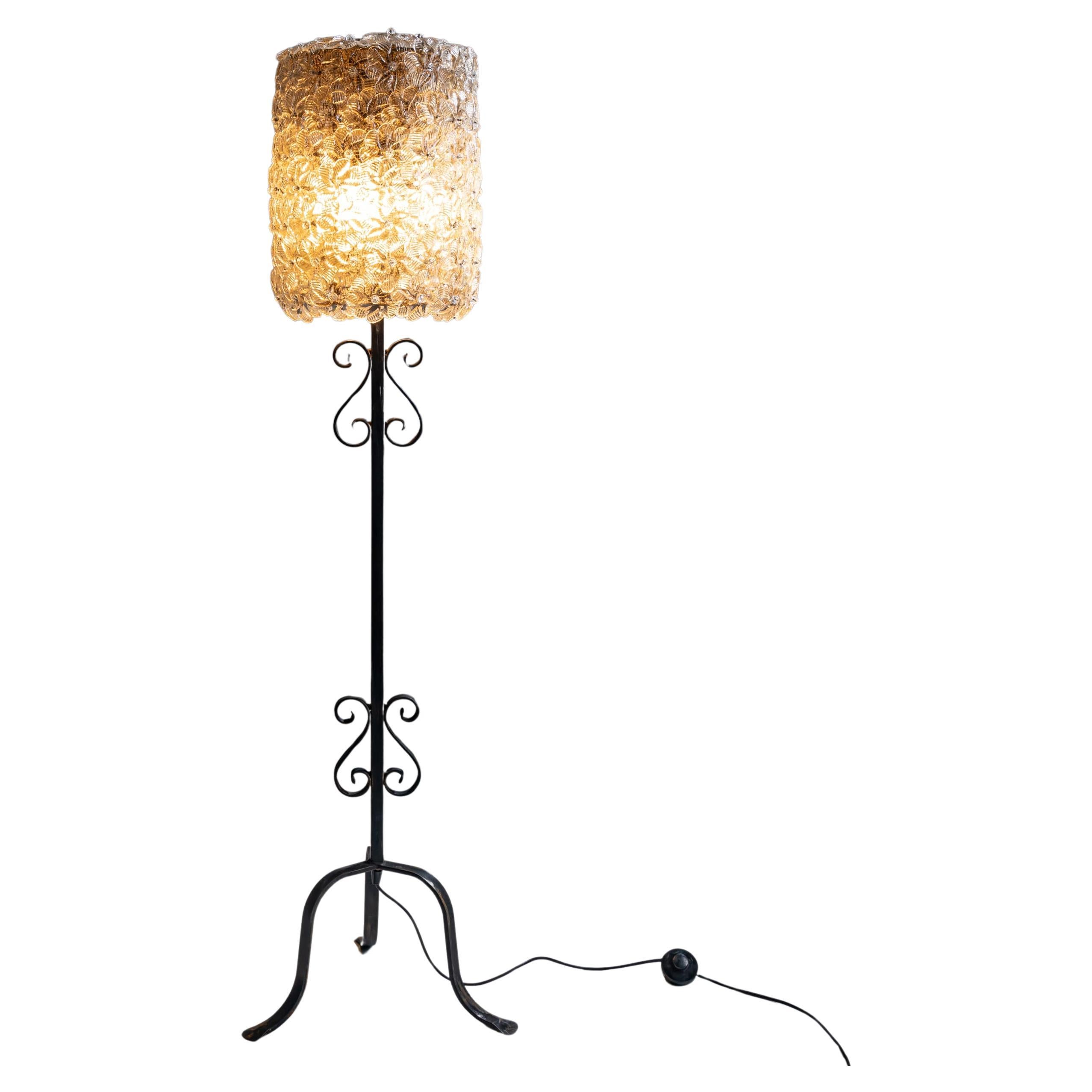 Murano Floor Lamp ‘Millefiori’ with Glass Flowers, attributed to Barovier & Toso For Sale