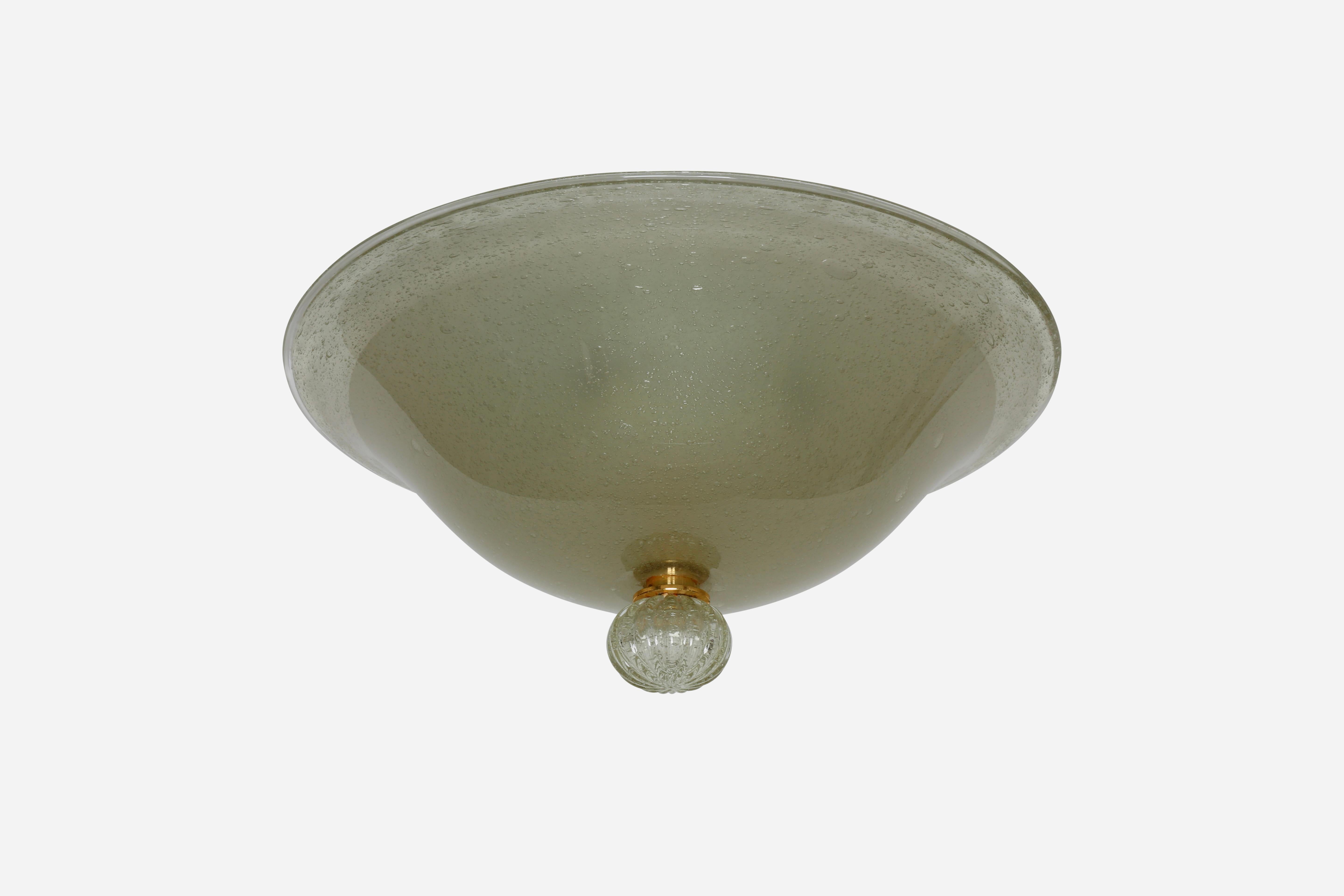 Murano glass flush mount ceiling light by Barovier & Toso.
Designed and made in Italy in 1970s.
Hand blown bullicante glass.
Four candelabra bulbs. 
Complimentary US rewiring upon request.