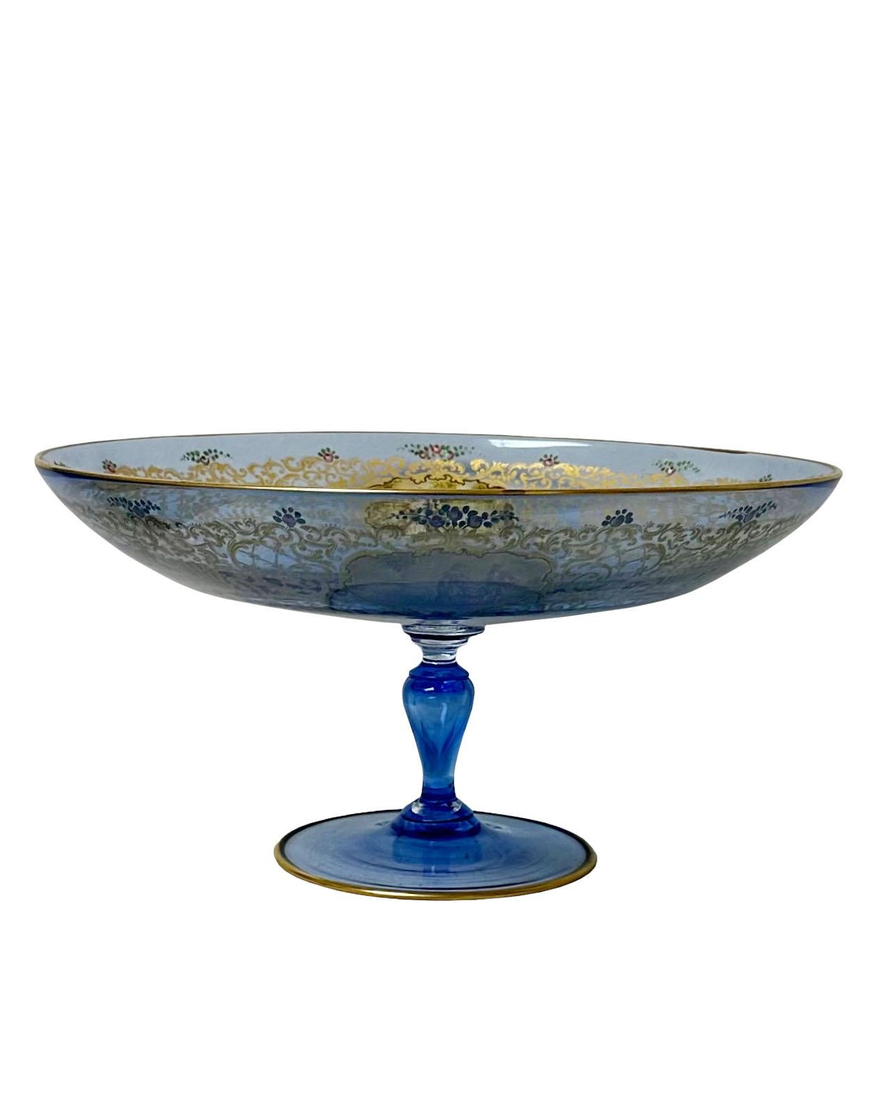 Murano Footed Fruit Bowl In Good Condition For Sale In Tampa, FL