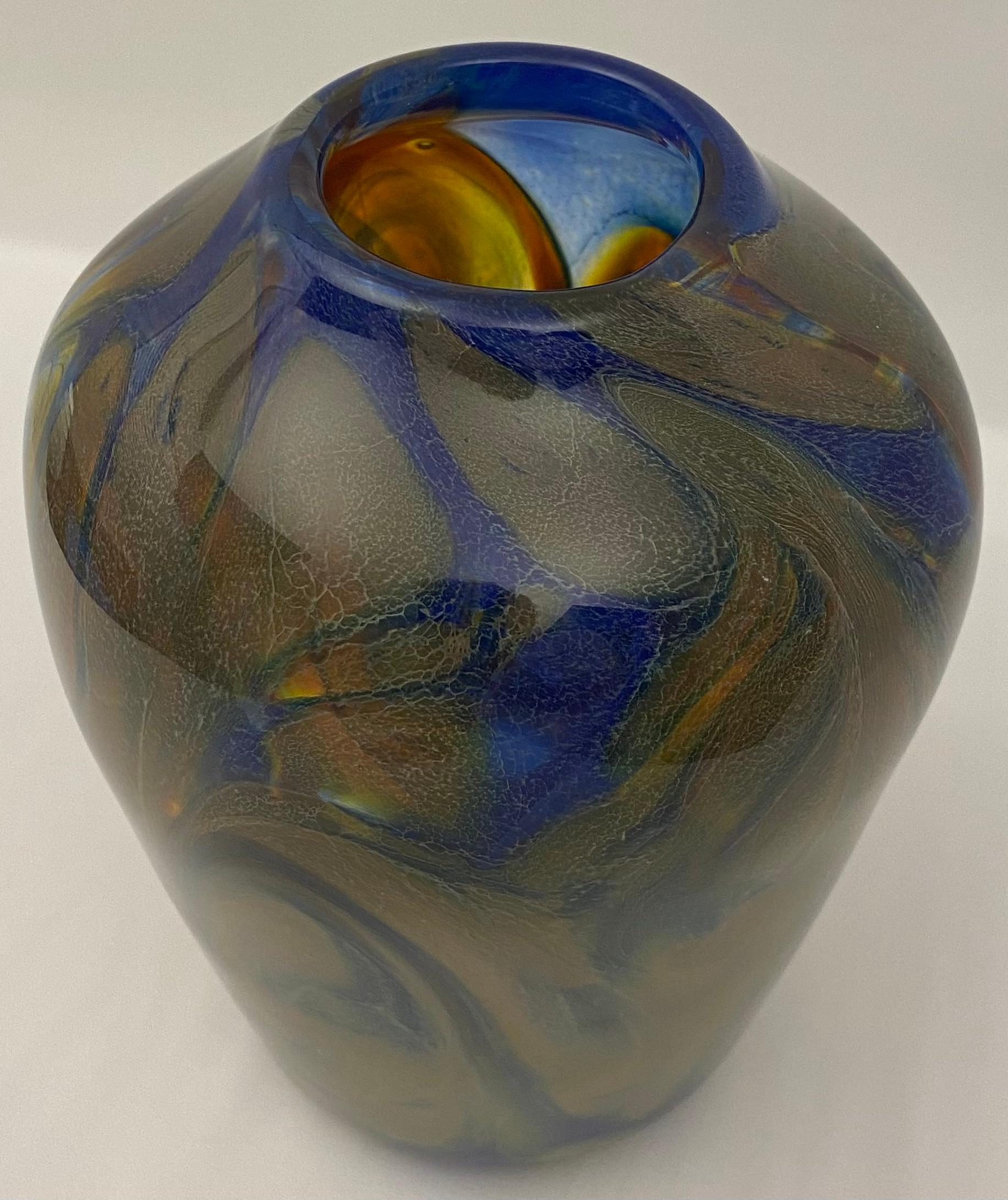 Murano Fratelli Toso Art Glass Flower Vase In Good Condition For Sale In Miami, FL