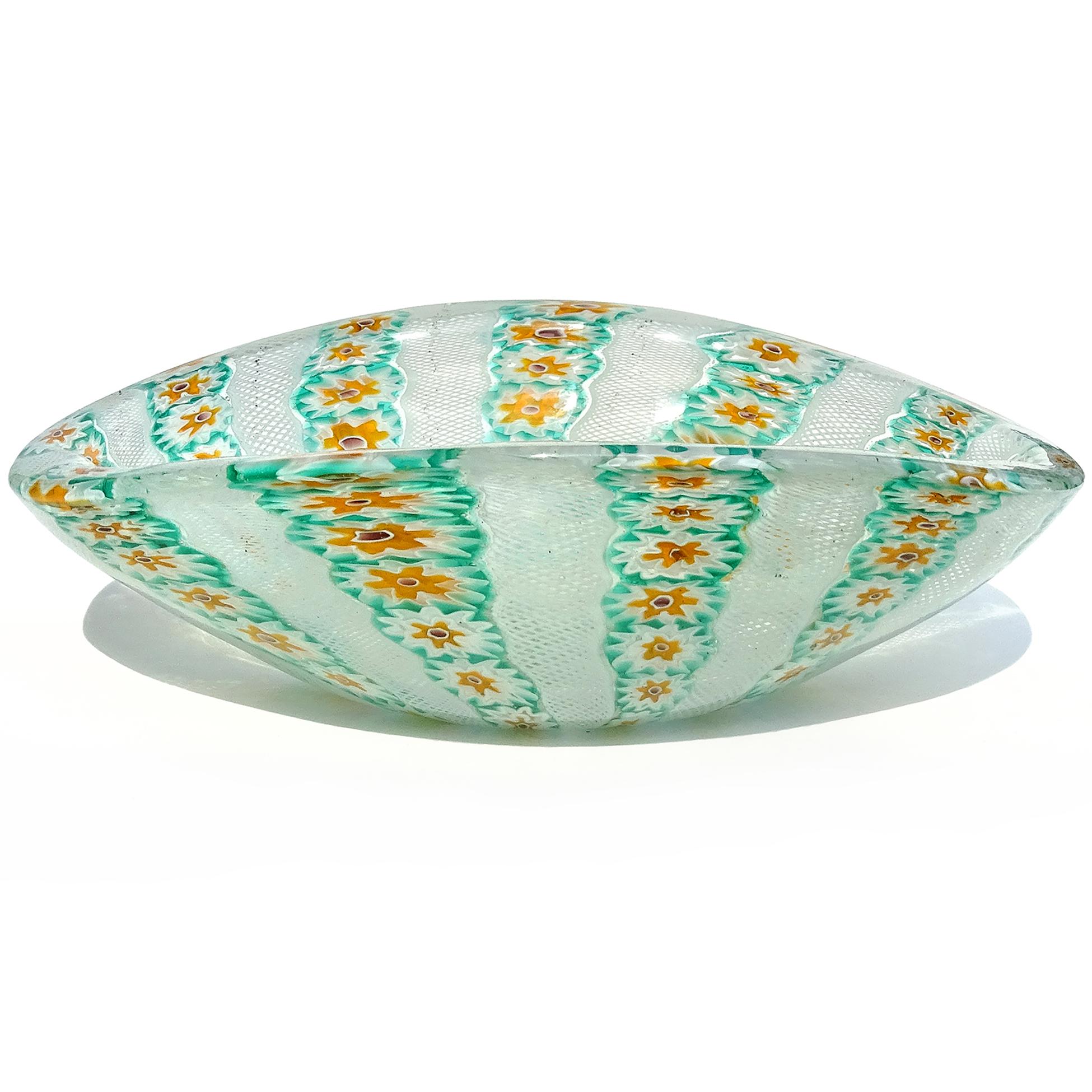 Italiano Ciotola decorativa in vetro Art Decor di Murano Fratelli Toso Millefiori in vendita