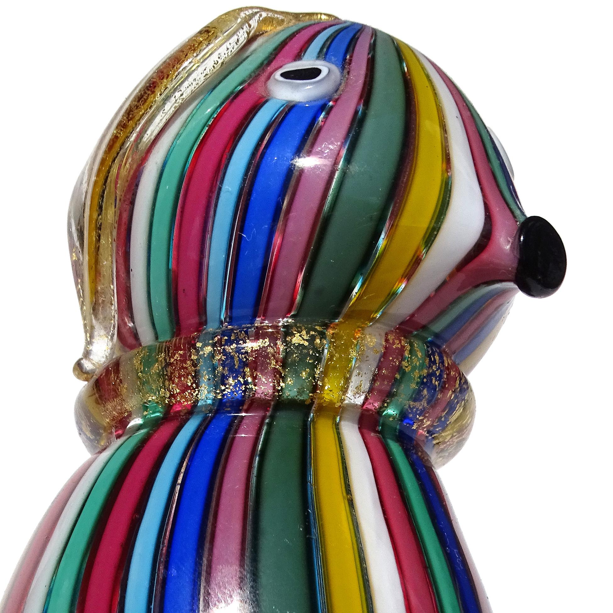 Vetro artistico Murano Fratelli Toso Arcobaleno a fiocchi d'oro con nastri in vetro artistico italiano Figurina di cane in vendita