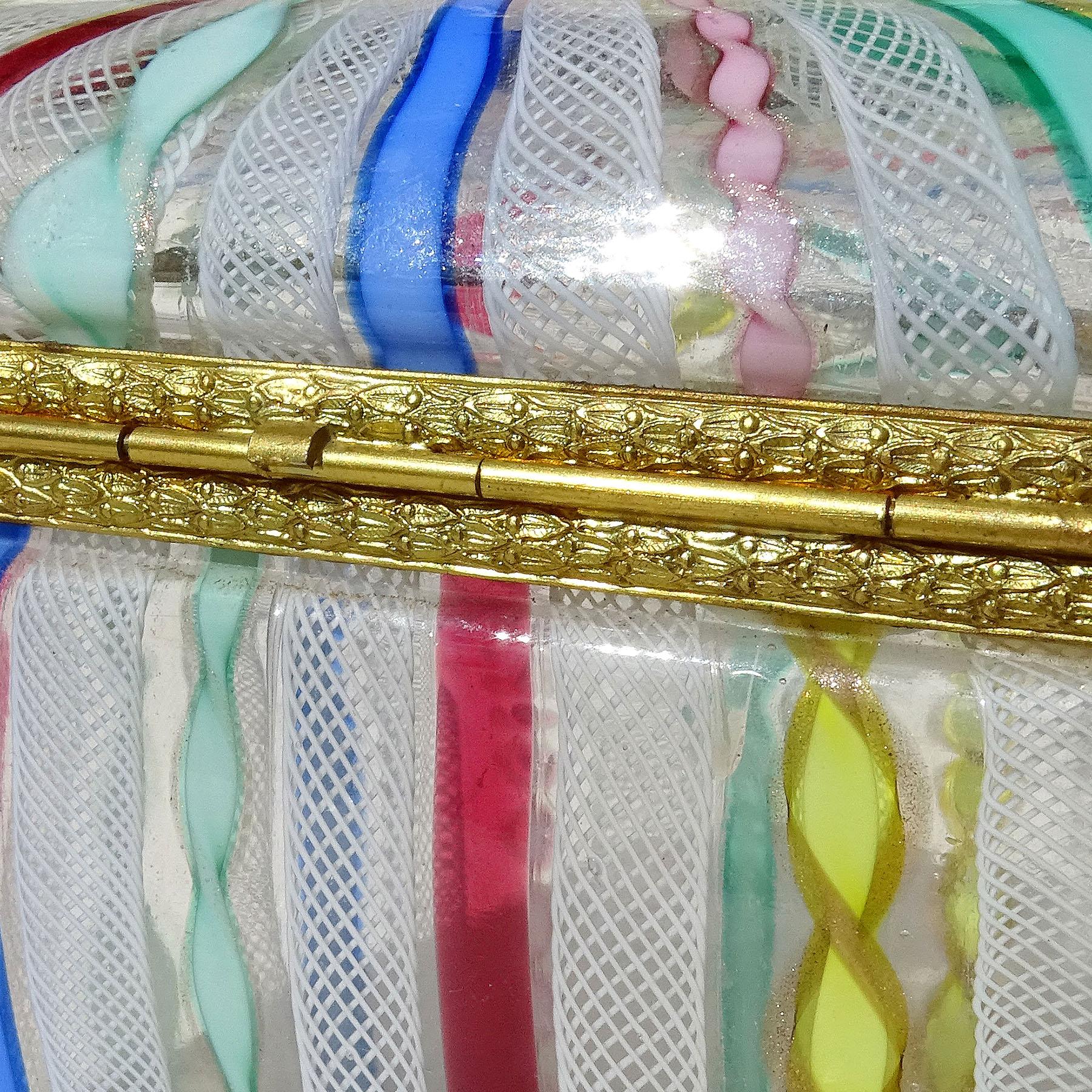 Boîte à bijoux en verre d'art italien de Murano Fratelli Toso arc-en-ciel rubans en vente 3