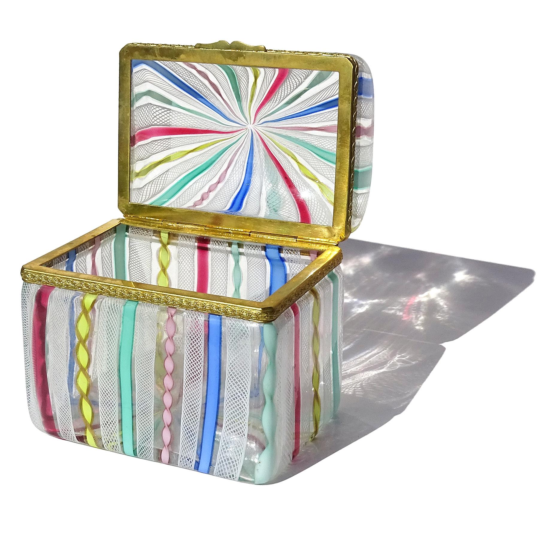 Murano Fratelli Toso Rainbow Ribbons Italian Art Glass Vanity Casket Jewelry Box In Good Condition In Kissimmee, FL