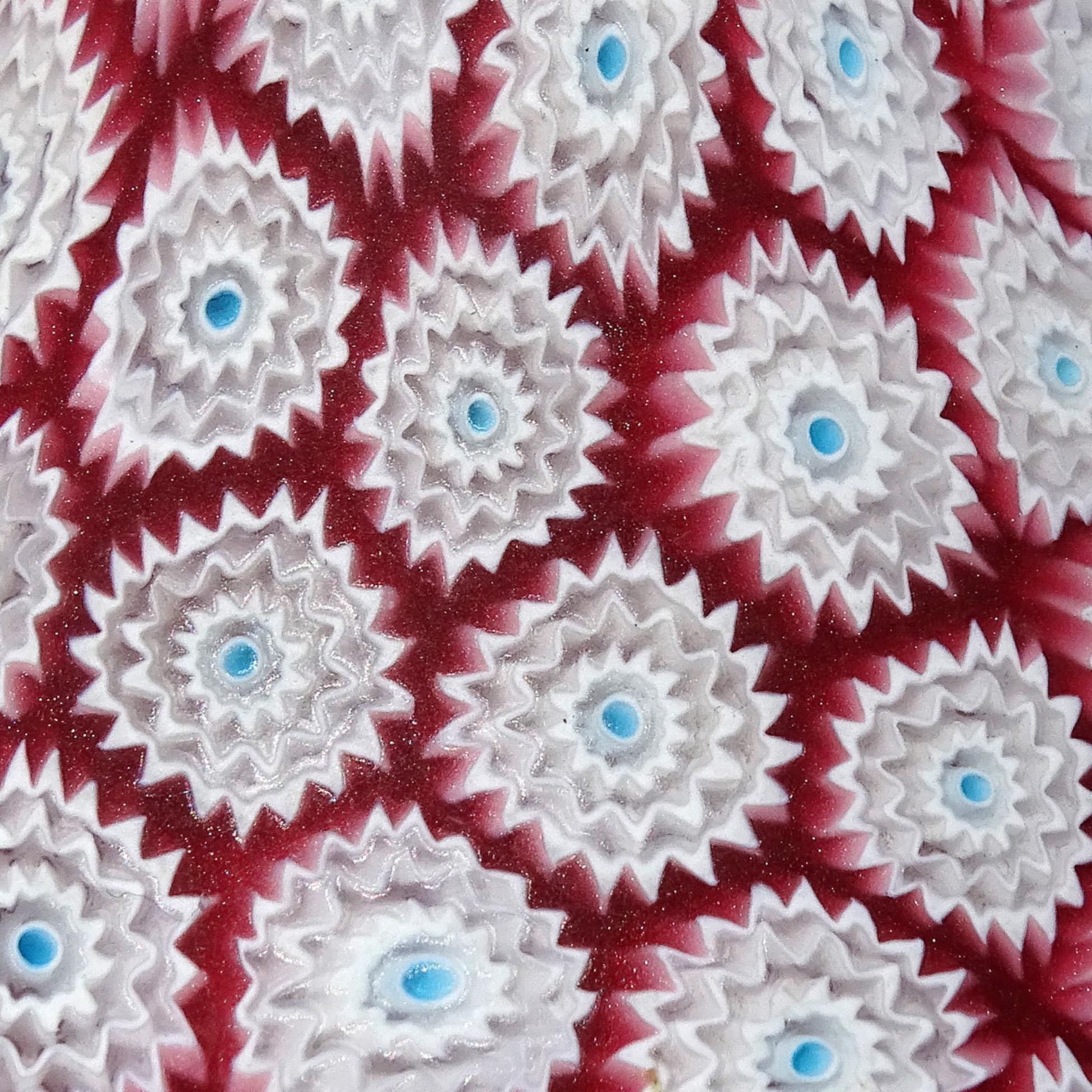 Aiguière en verre d'art italien Murano Fratelli Toso Rouge Rose Blanc Fleur Murrine Bon état - En vente à Kissimmee, FL