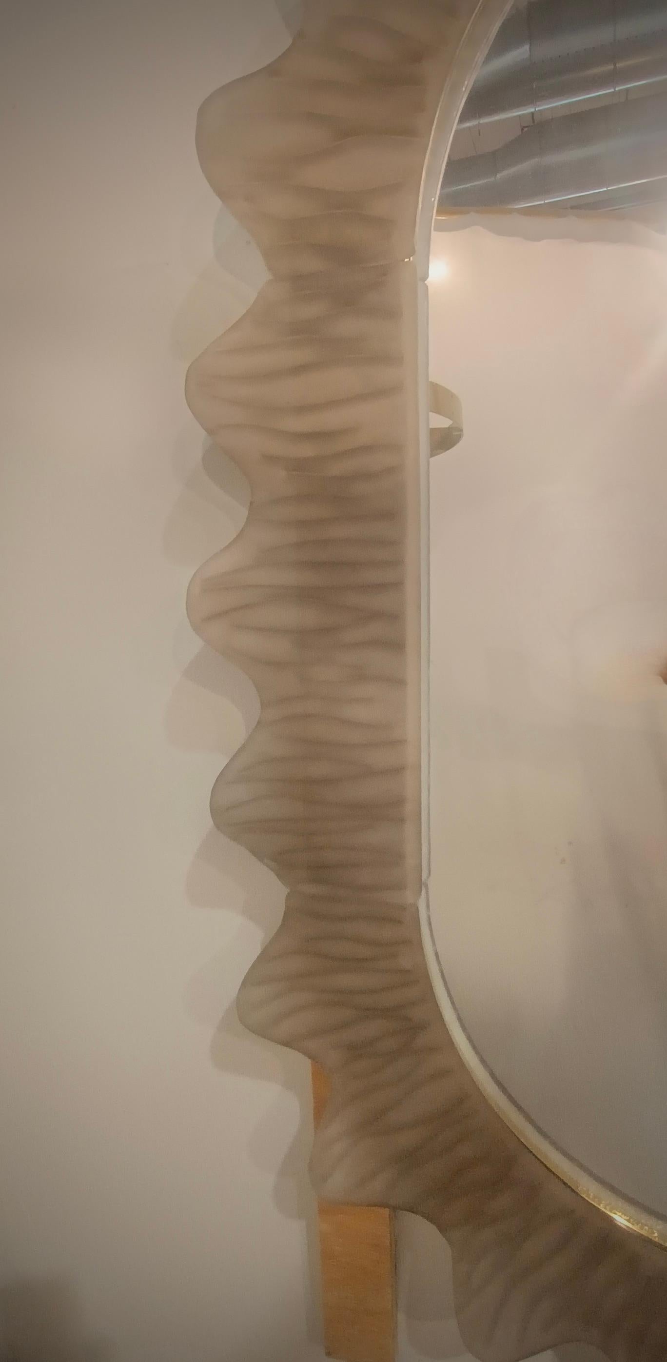 XXIe siècle et contemporain Console / miroir mural italien en verre d'art de Murano Fume et laiton, 2020 en vente