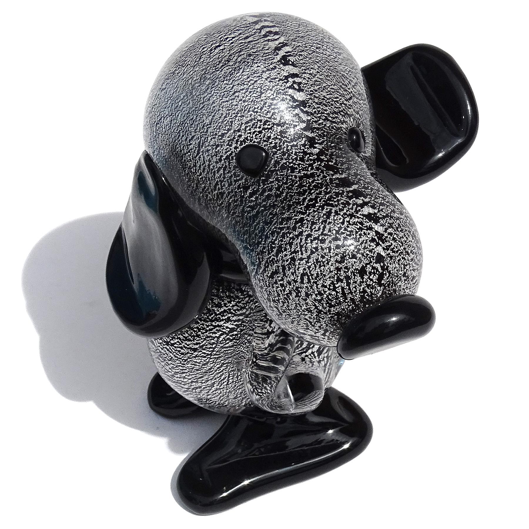 Hand-Crafted Murano Gambaro Poggi Black Silver Flecks Italian Art Glass Snoopy Dog Sculpture