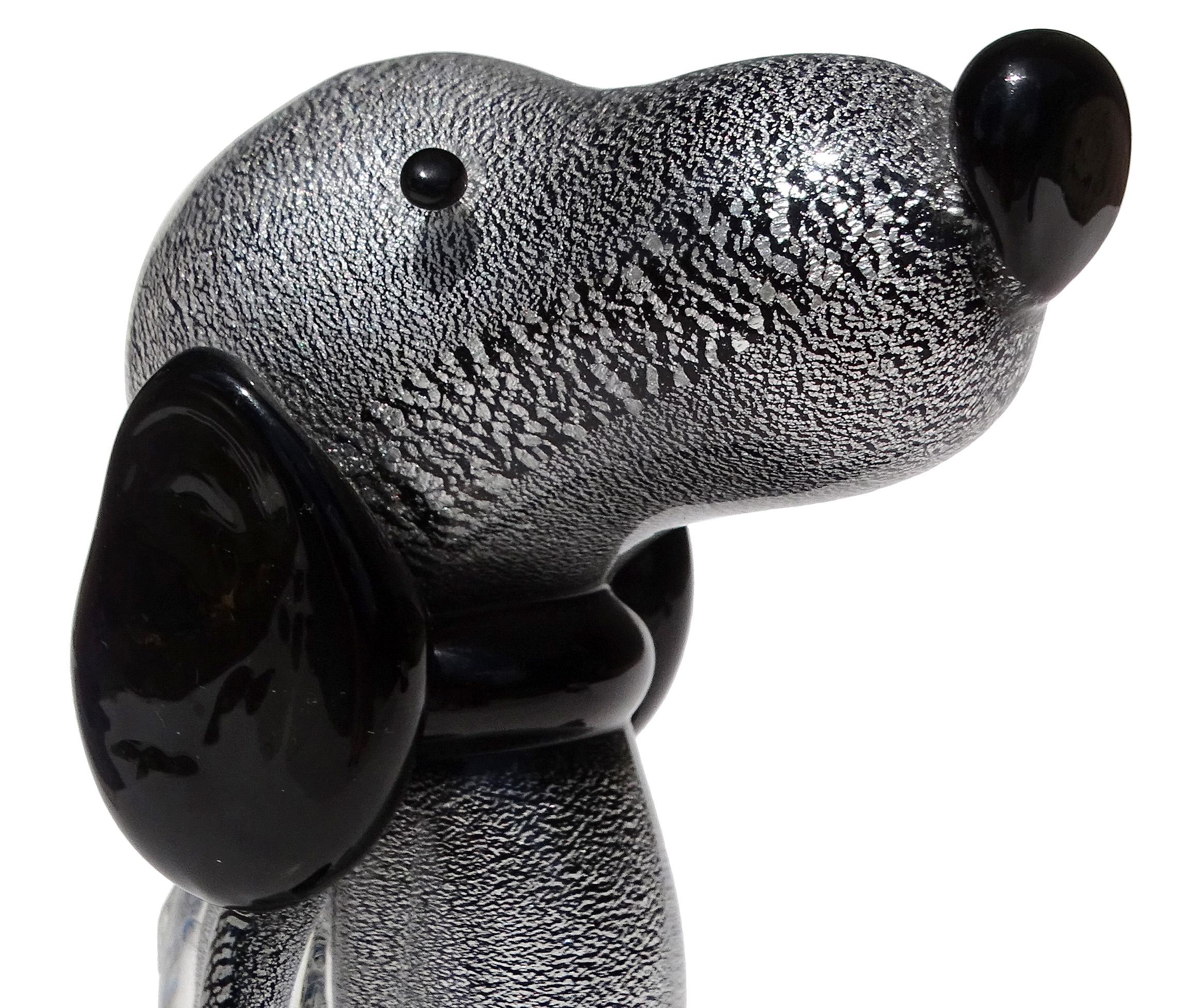Fatto a mano Murano Gambaro & Poggi Scultura di cane Snoopy in vetro artistico italiano, nero e argento a scaglie in vendita
