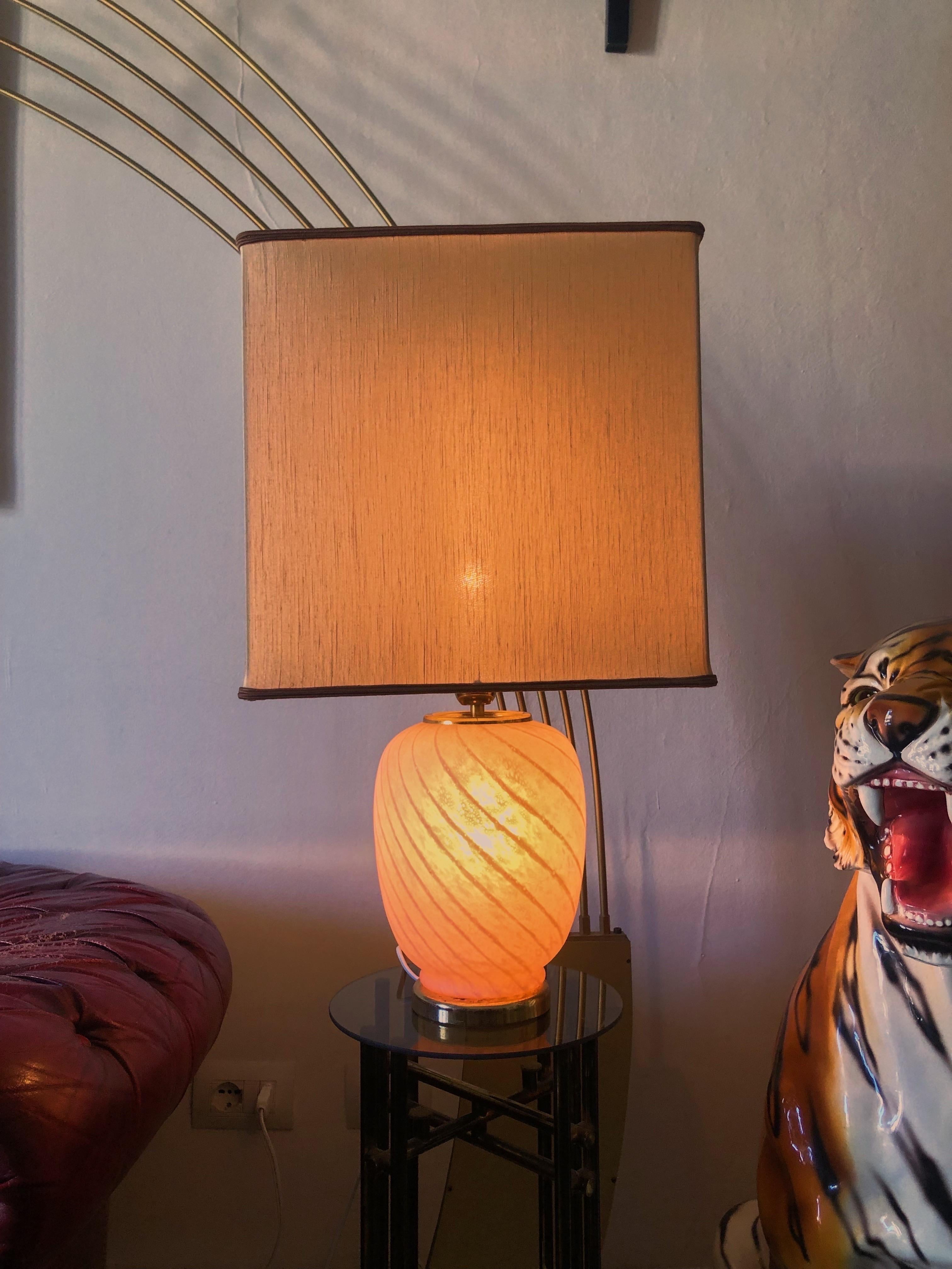 Lampe de table des années 1970 en verre de Murano Bon état - En vente à Palermo, PA