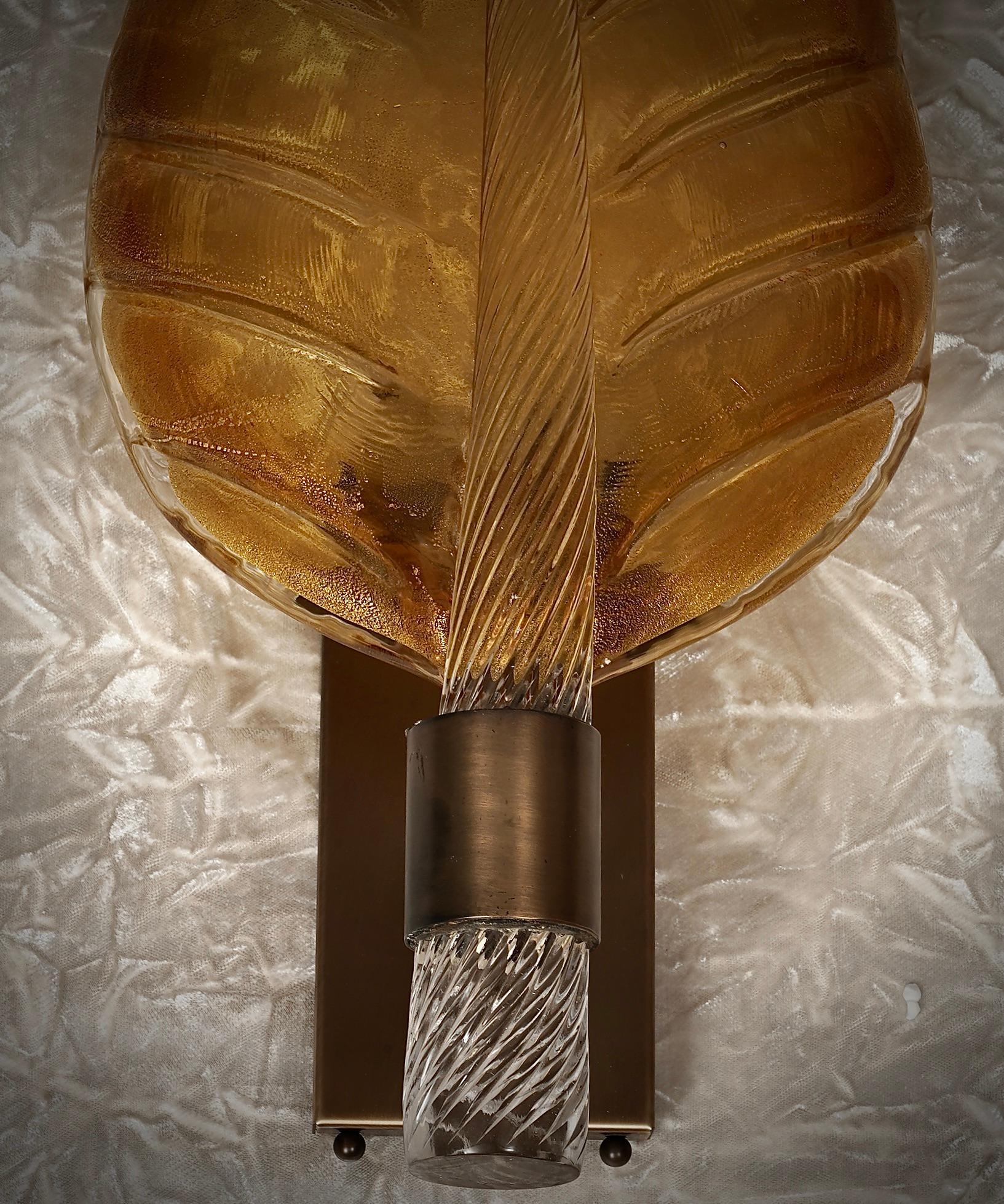 Lámpara de pared y apliques de cristal de Murano color ámbar, 1980 finales del siglo XX en venta