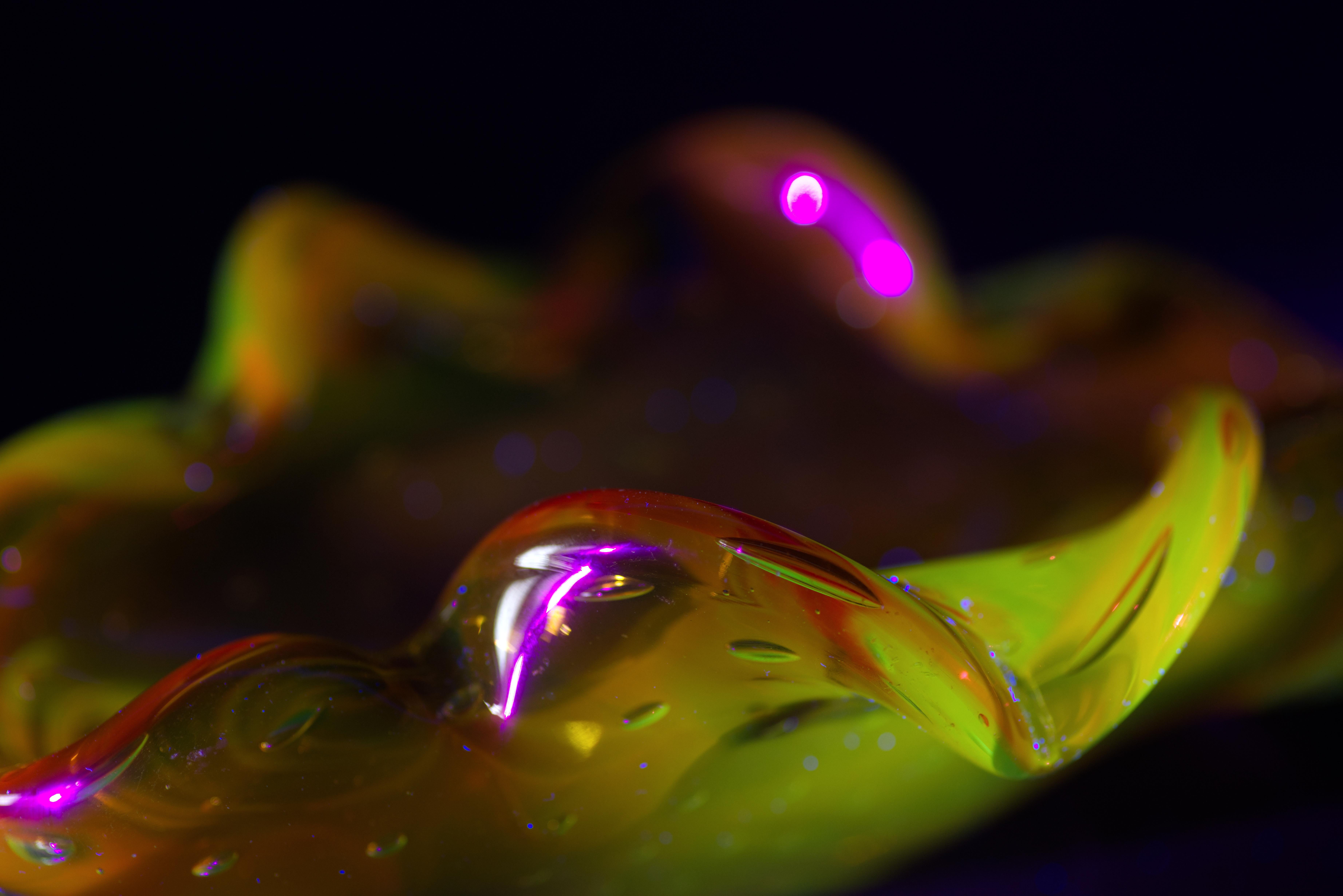 Ciotola in vetro di Murano Glass Sommerso nello stile di Seguso, si illumina ai raggi UV in vendita 4