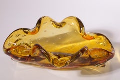 Murano Glass Sommerso Bernsteinschale im Stil von Seguso, leuchtet in UV