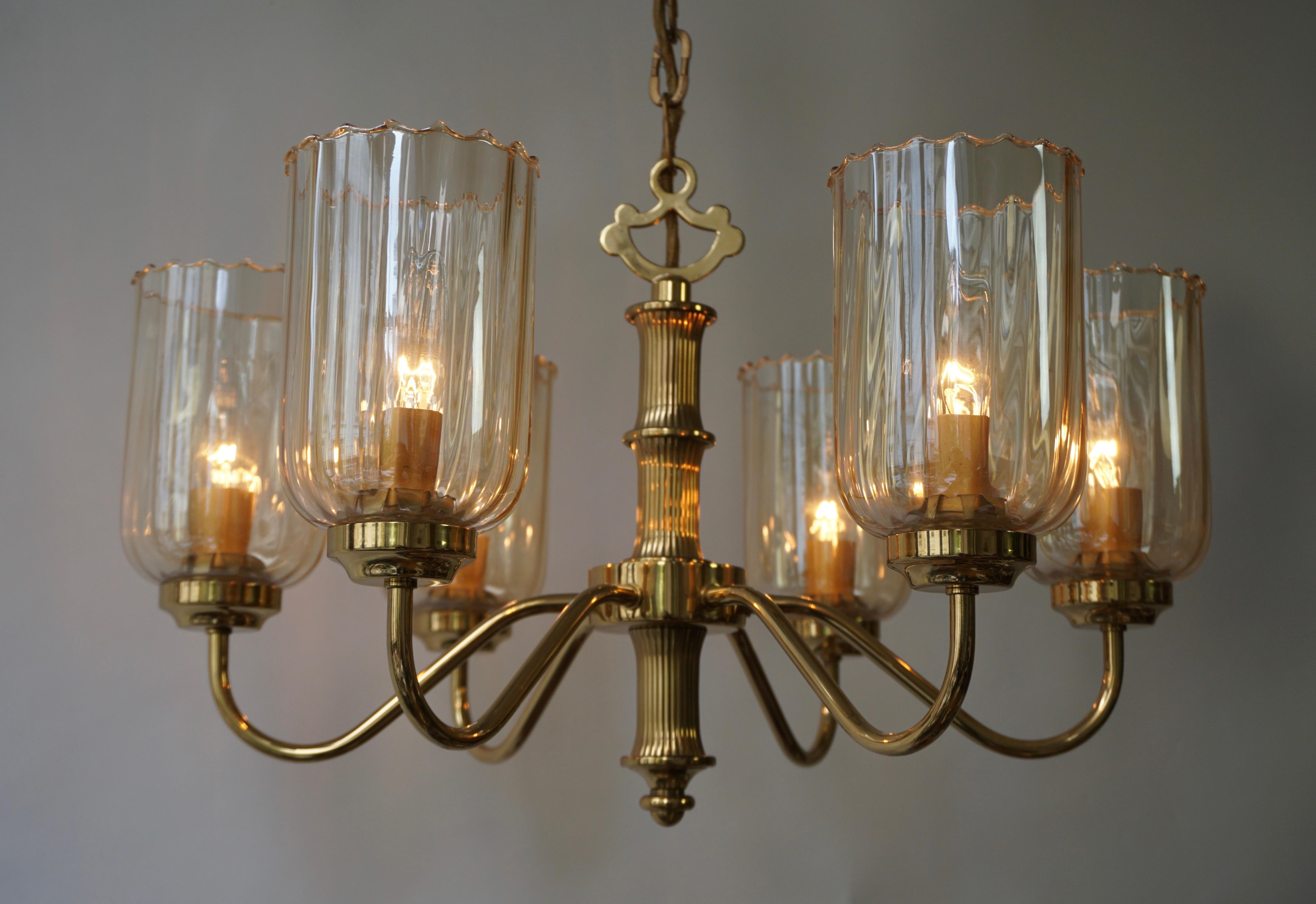 Murano Glass and Brass Chandelier 1970s Italy 5