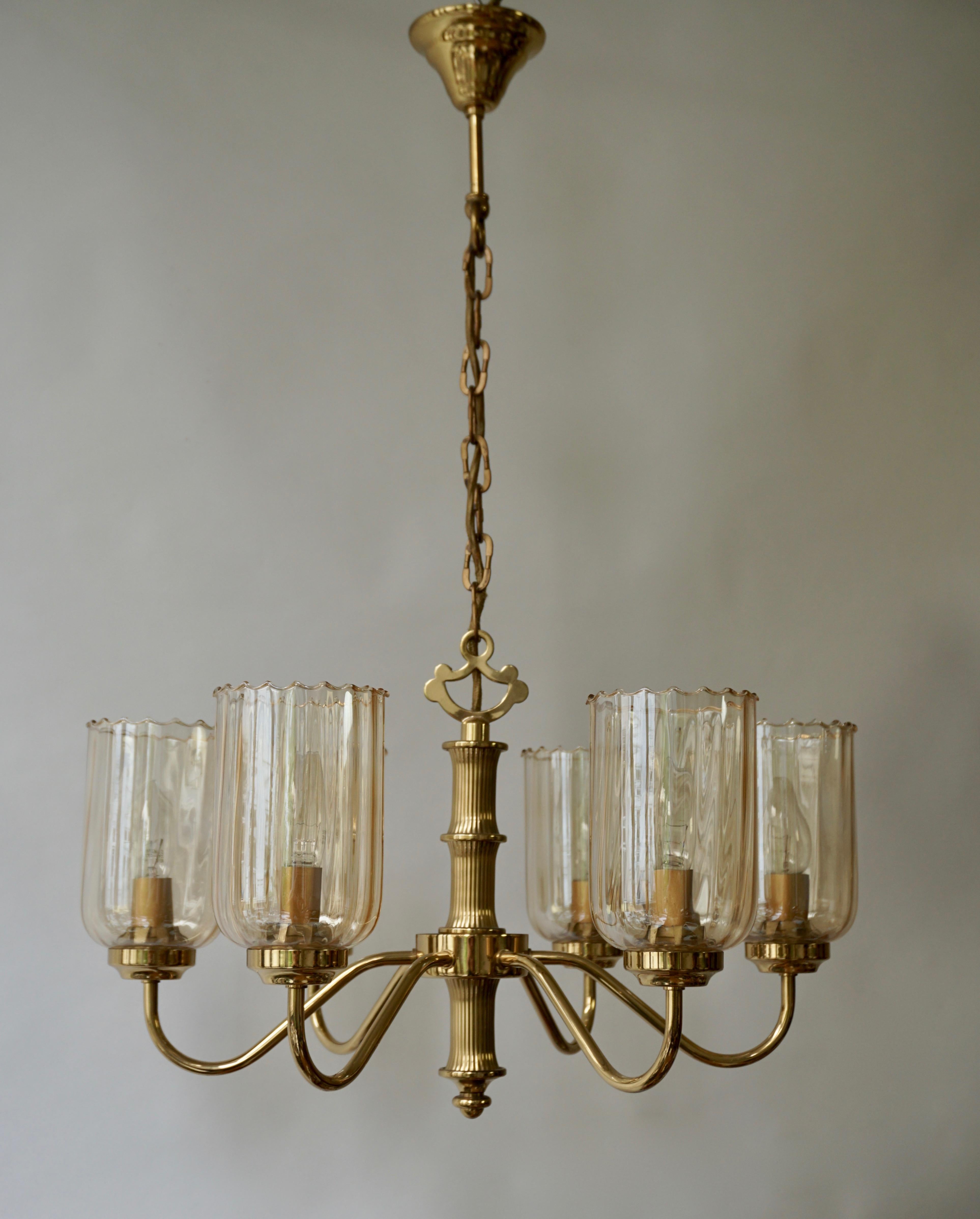 Murano Glass and Brass Chandelier 1970s Italy 2