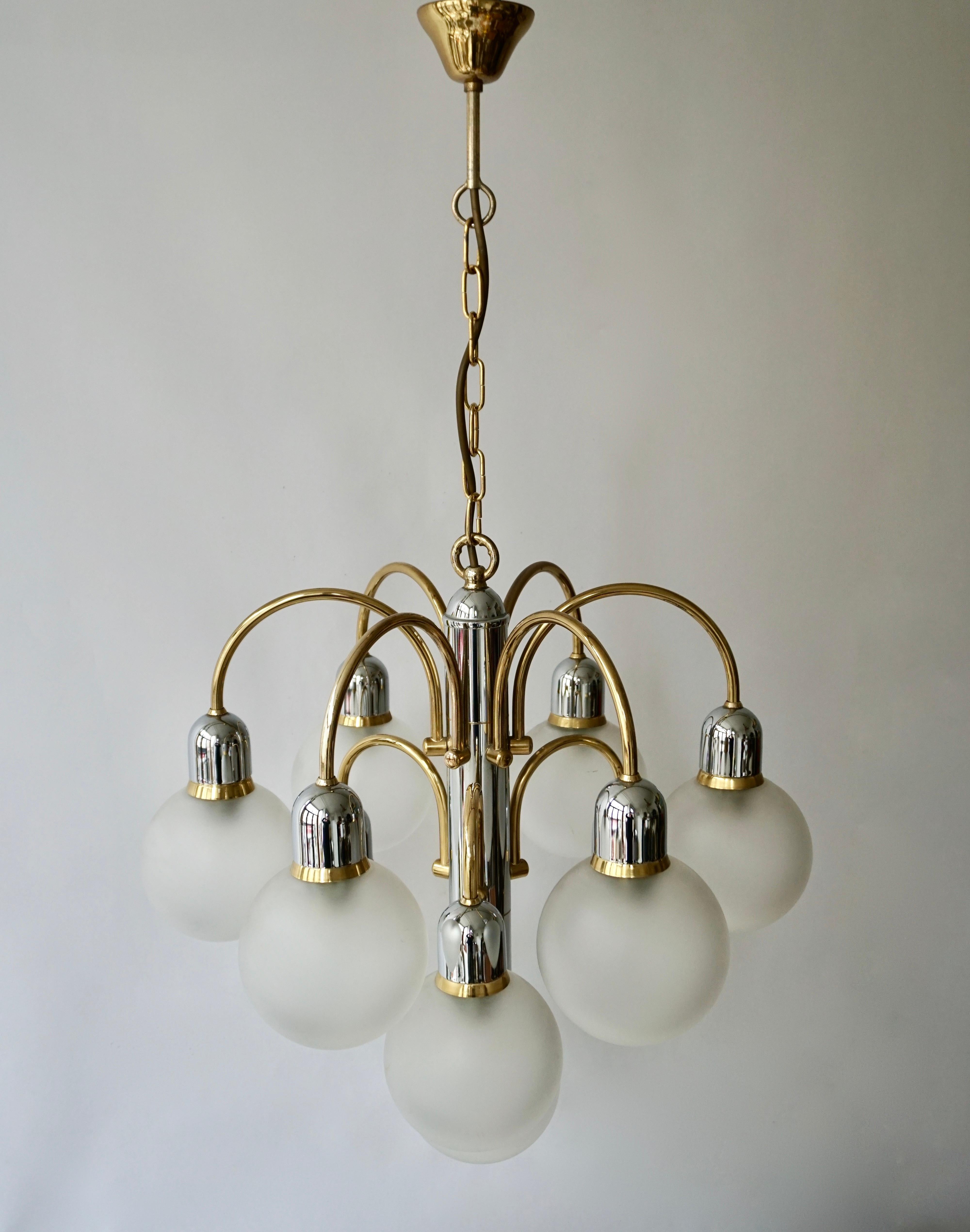Murano Glass and Brass Chandelier For Sale 4