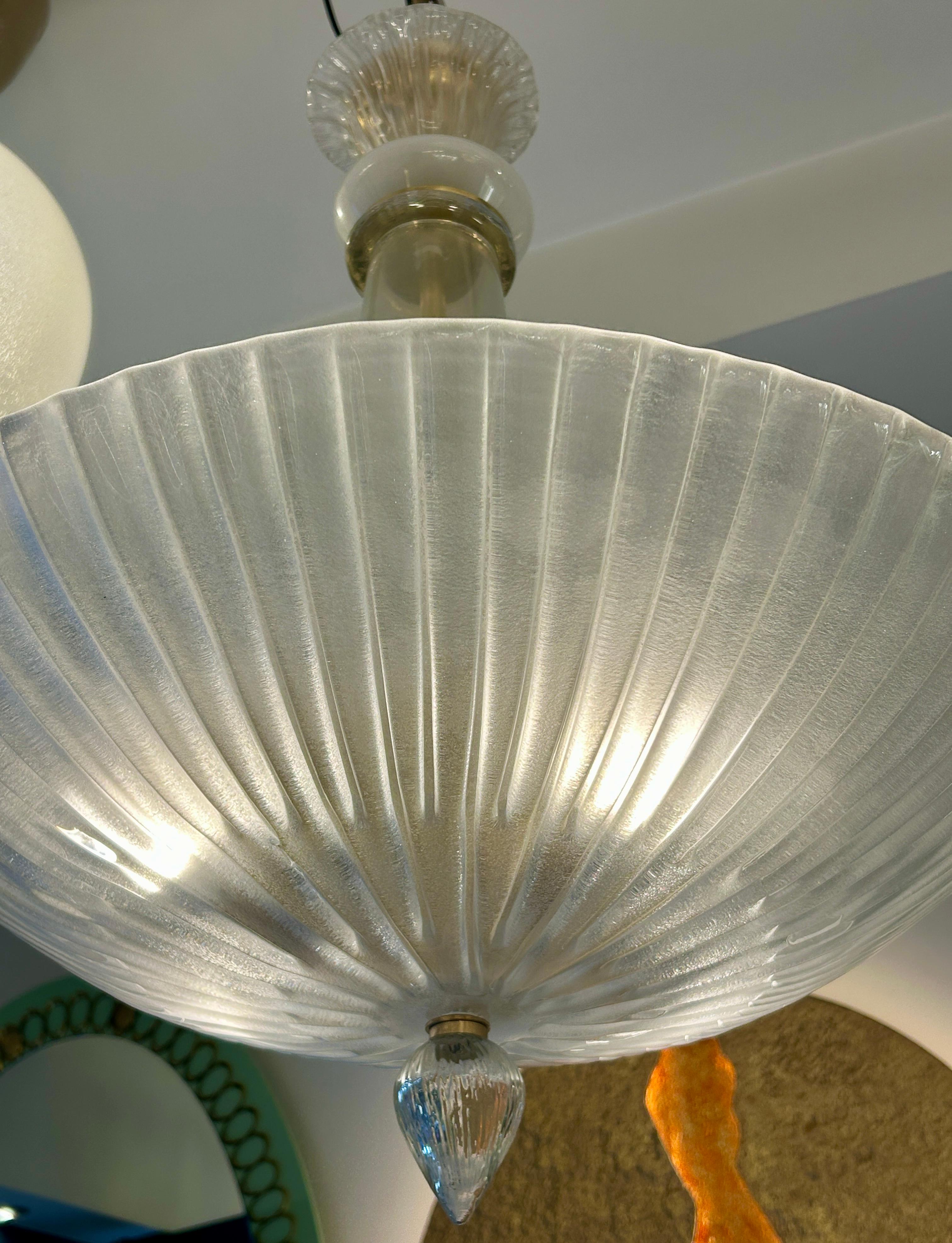 Lampadario in vetro di Murano e ottone In condizioni ottime in vendita a Saint-Ouen, FR