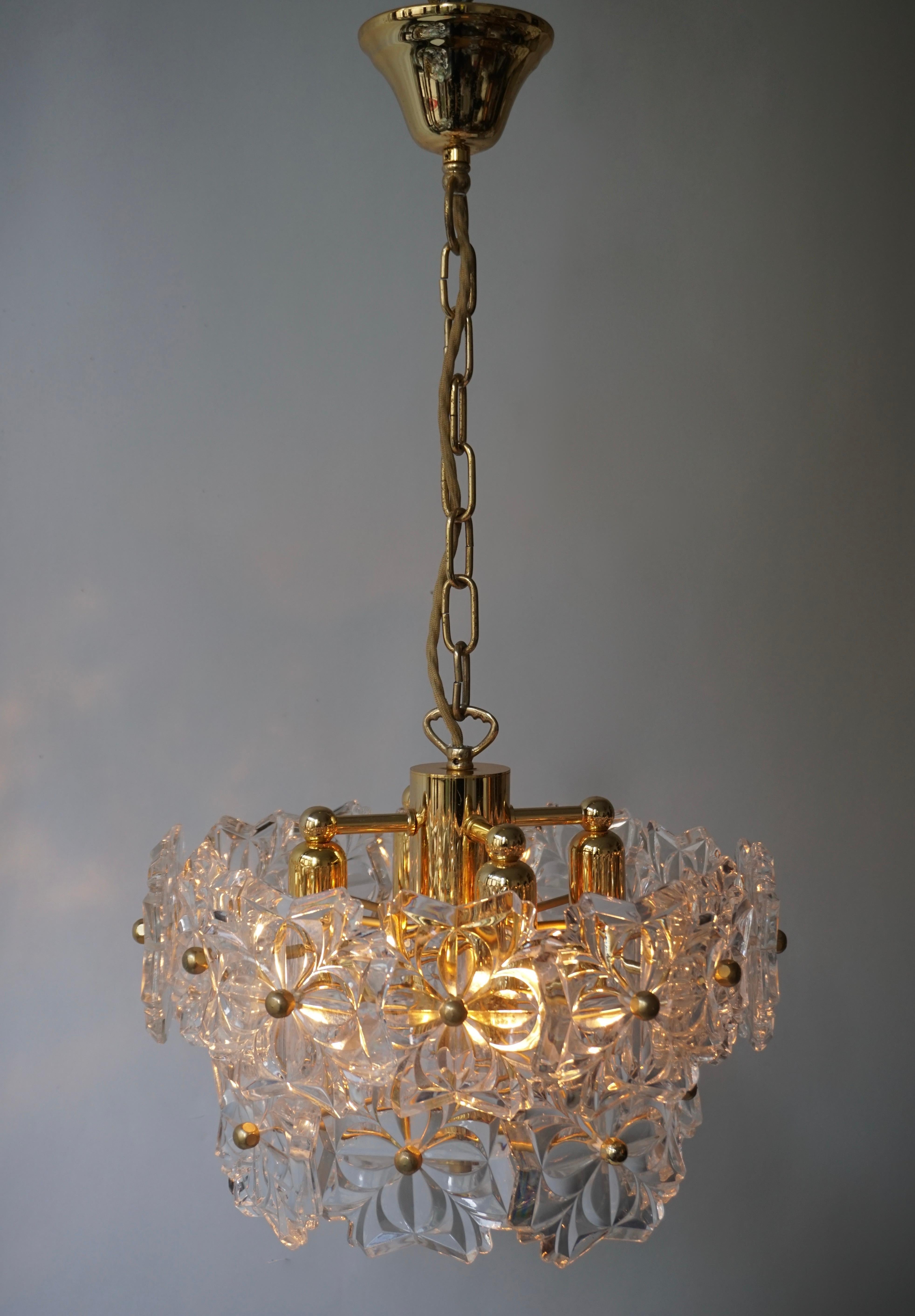 Murano Glass and Brass Chandelier In Good Condition For Sale In Antwerp, BE