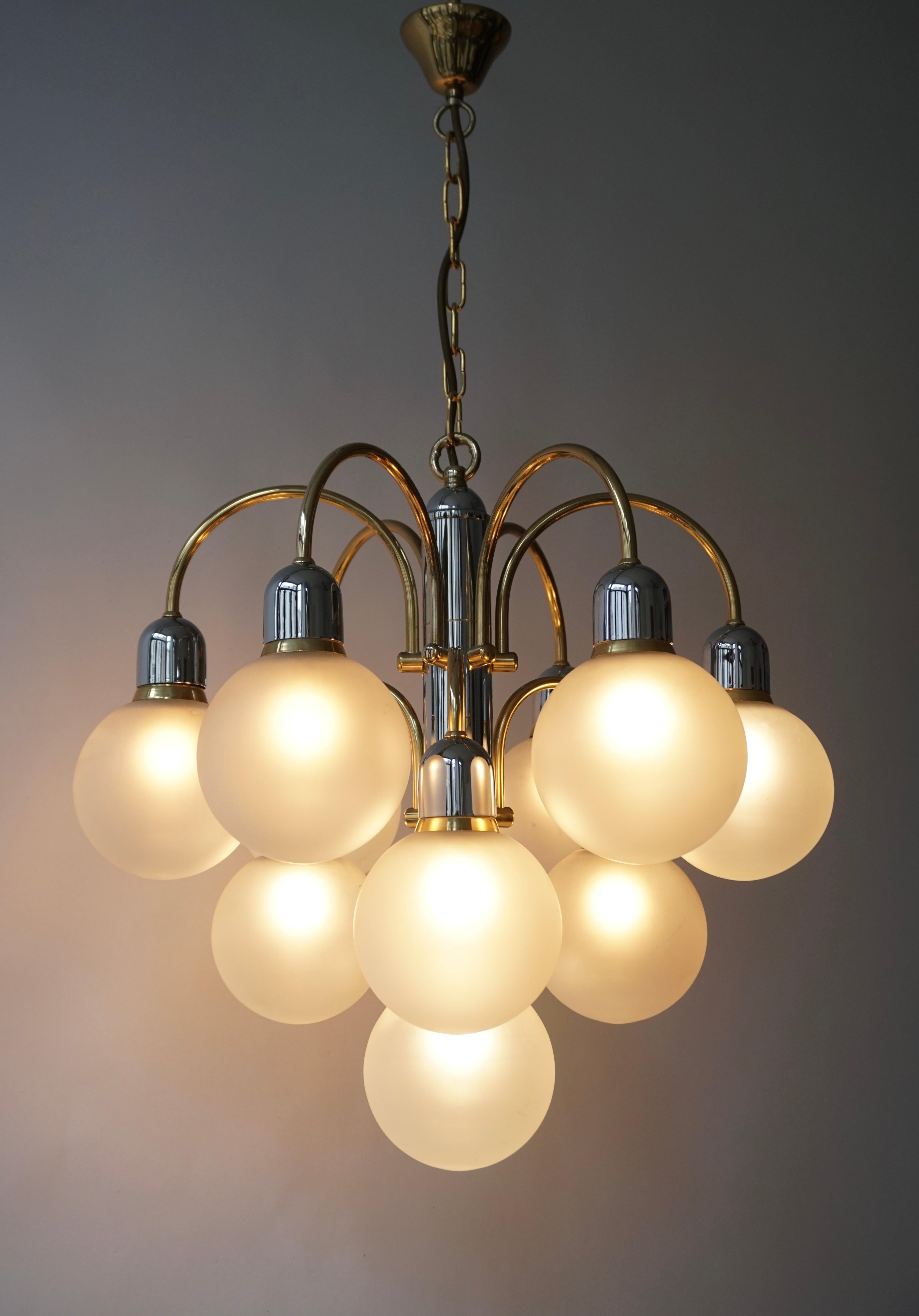 20th Century Murano Glass and Brass Chandelier For Sale